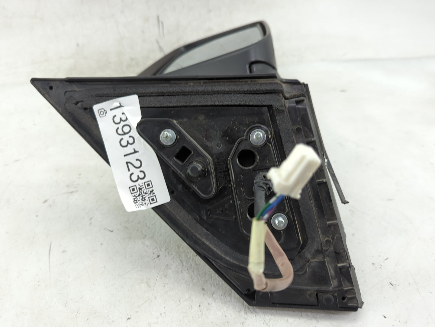2008-2015 Nissan Rogue Passenger Side View Mirror - Right Door Mirror OEM Used - Oemusedautoparts1.com