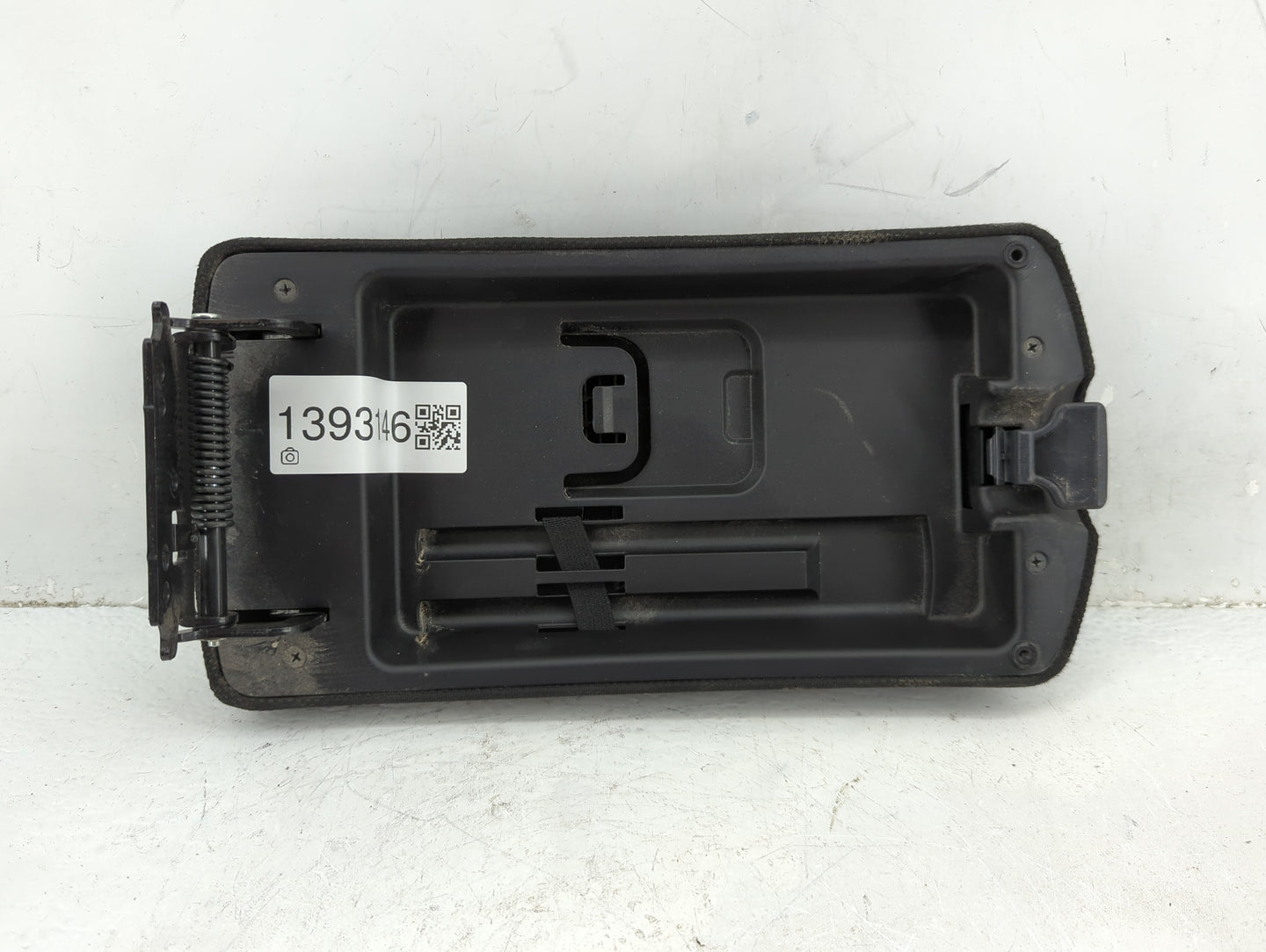 2014 Nissan Rogue Center Console Armrest Cover Lid Fits OEM Used Auto Parts - Oemusedautoparts1.com