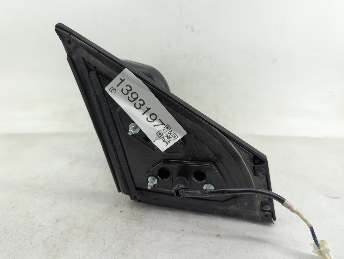 2008-2015 Nissan Rogue Driver Side View Mirror - Left Door Mirror OEM Used - Oemusedautoparts1.com