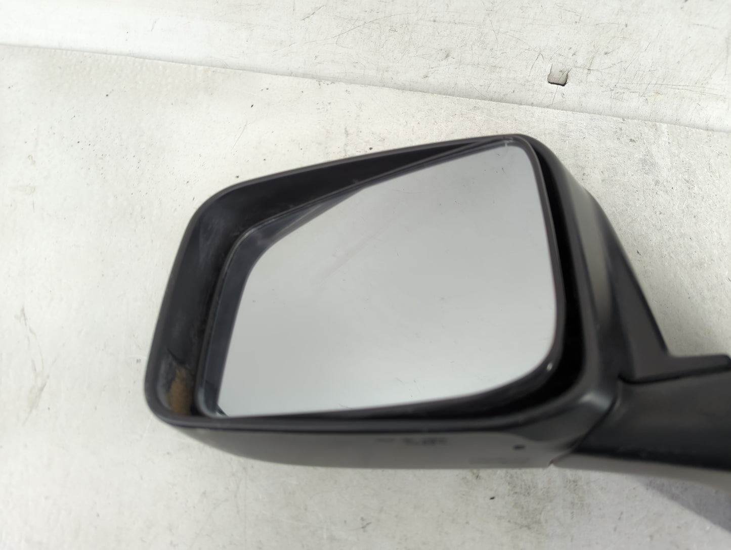 2008-2015 Nissan Rogue Driver Side View Mirror - Left Door Mirror OEM Used - Oemusedautoparts1.com