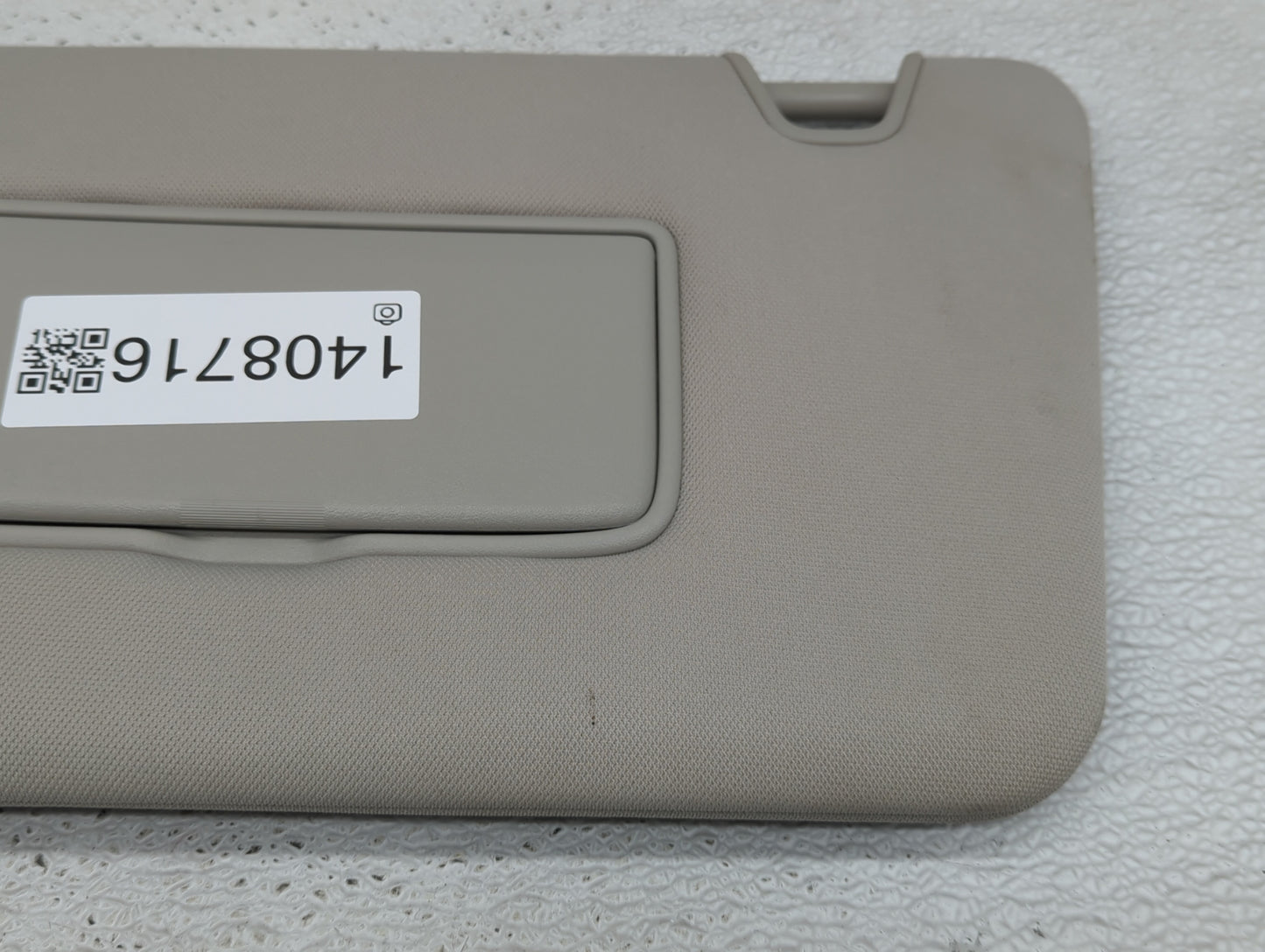 2014-2017 Nissan Rogue Sun Visor Shade Replacement Driver Left Mirror Fits Fits 2014 2015 2016 2017 OEM Used Auto Parts - Oe