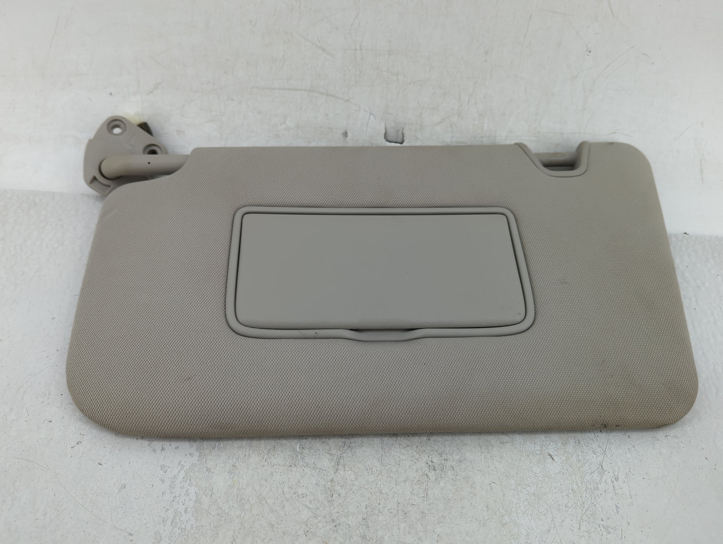 2014-2017 Nissan Rogue Sun Visor Shade Replacement Driver Left Mirror Fits Fits 2014 2015 2016 2017 OEM Used Auto Parts - Oe