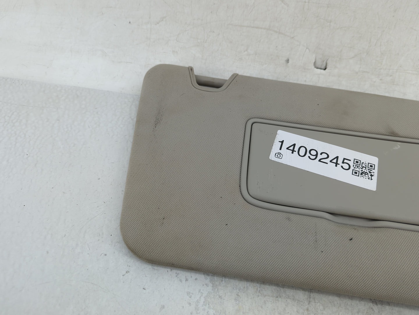 2014-2017 Nissan Rogue Sun Visor Shade Replacement Passenger Right Mirror Fits Fits 2014 2015 2016 2017 OEM Used Auto Parts 