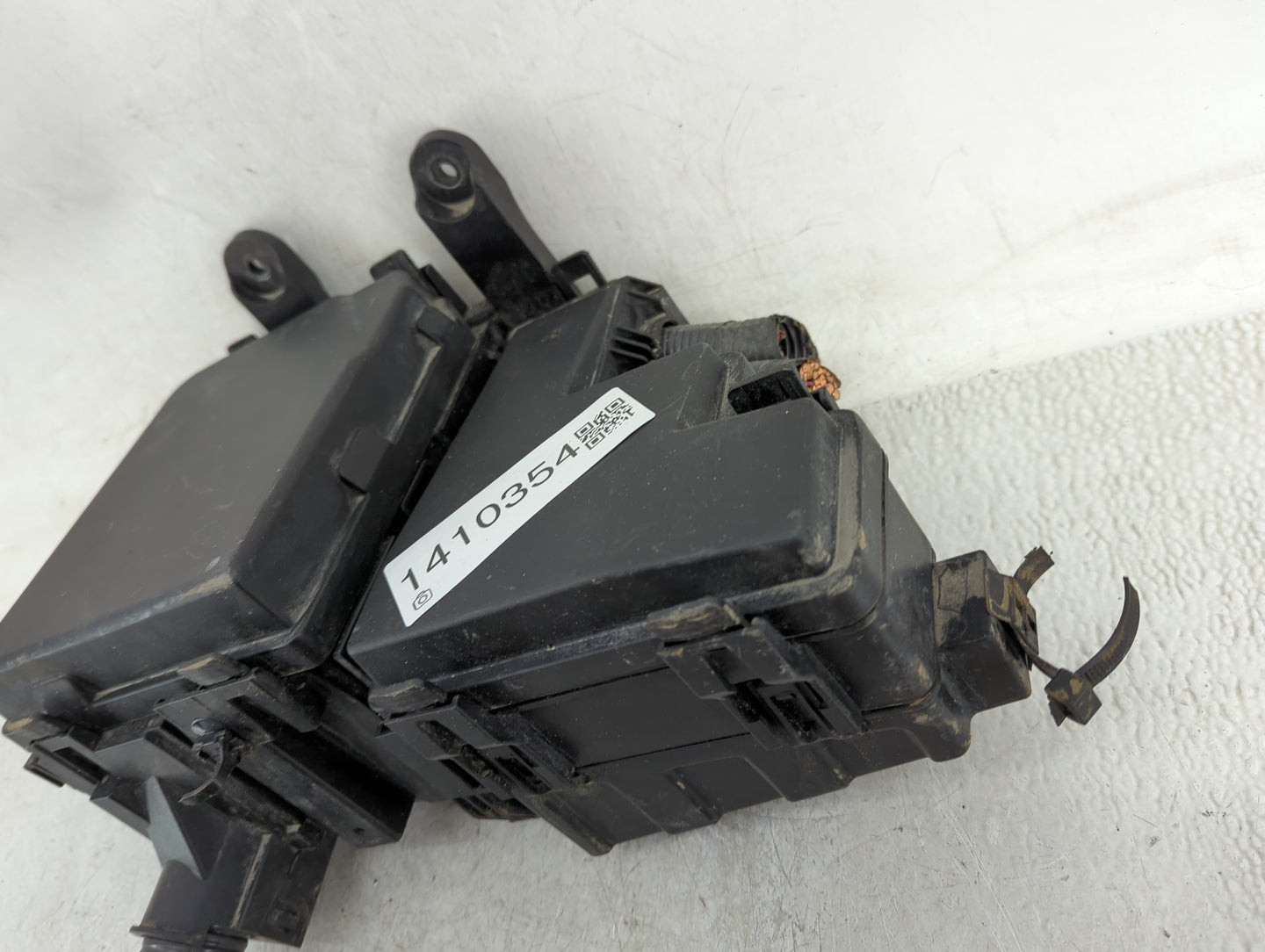 2014-2016 Nissan Rogue Fusebox Fuse Box Panel Relay Module Fits Fits 2014 2015 2016 OEM Used Auto Parts - Oemusedautoparts1.