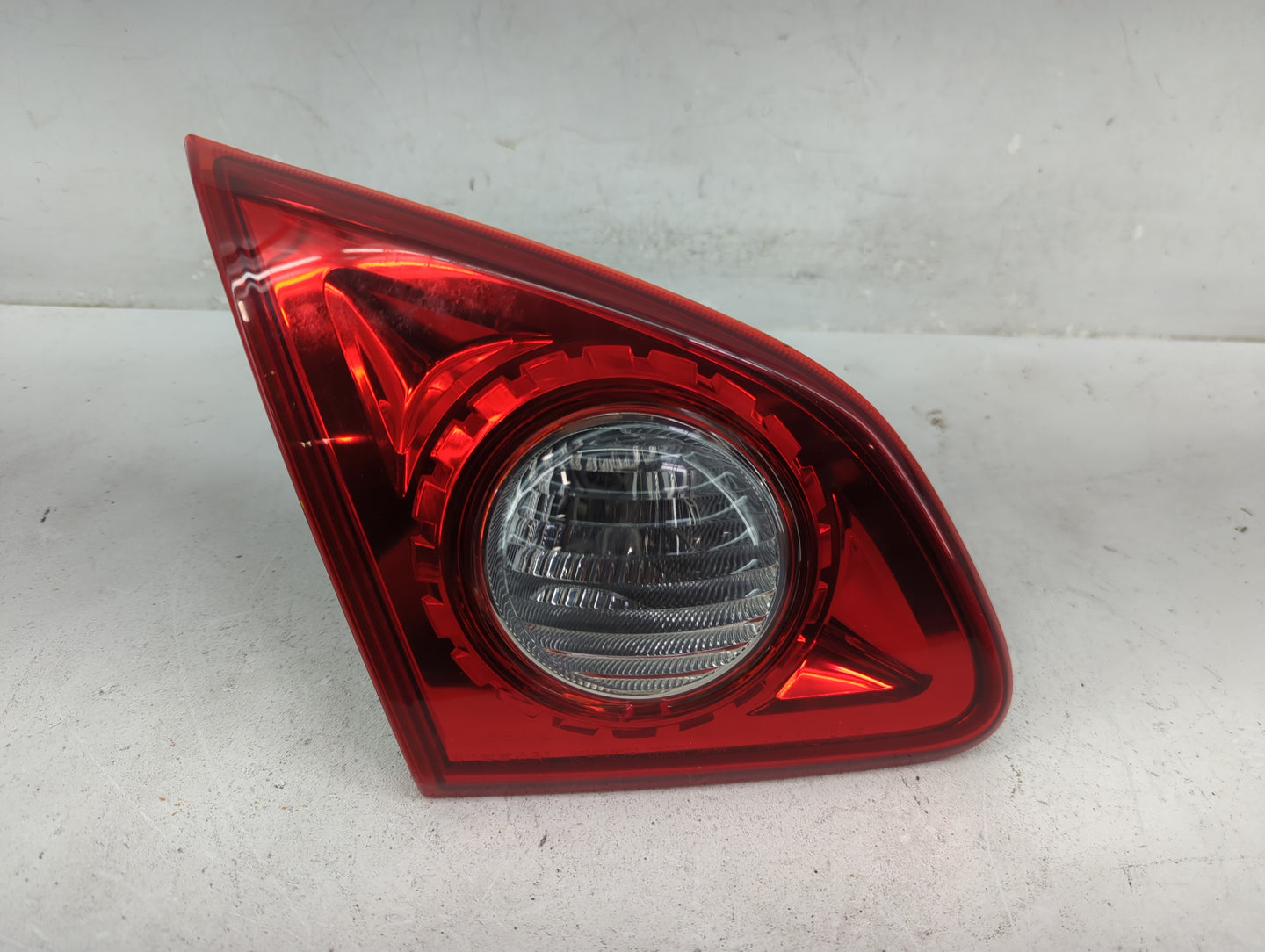 2009-2015 Nissan Rogue Tail Light Assembly Driver Left OEM Fits Fits 2009 2010 2011 2012 2013 2014 2015 OEM Used Auto Parts 