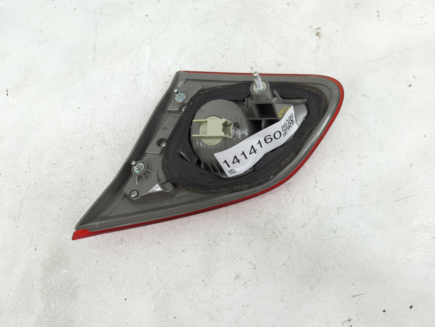 2009-2015 Nissan Rogue Tail Light Assembly Driver Left OEM Fits Fits 2009 2010 2011 2012 2013 2014 2015 OEM Used Auto Parts 