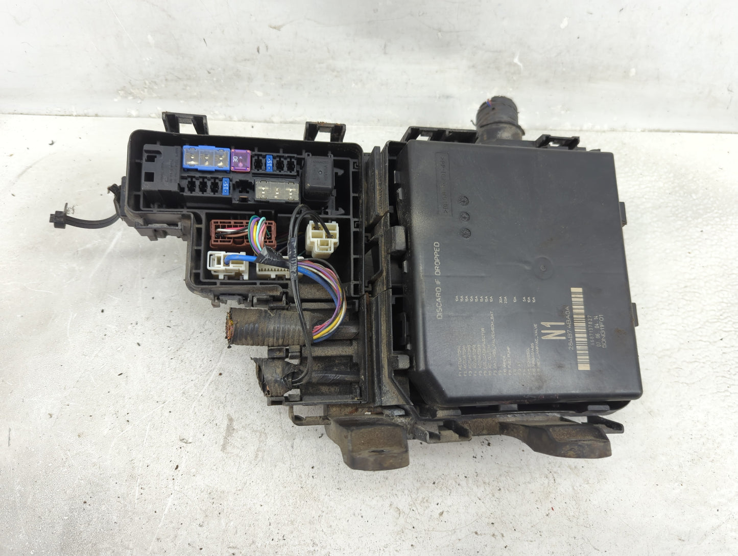 2014-2016 Nissan Rogue Fusebox Fuse Box Panel Relay Module P/N:284B7-4BA0A Fits Fits 2014 2015 2016 OEM Used Auto Parts - Oe