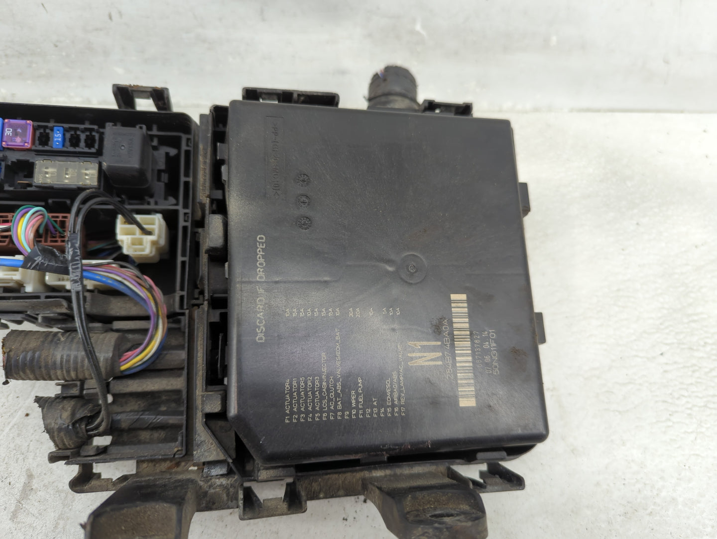 2014-2016 Nissan Rogue Fusebox Fuse Box Panel Relay Module P/N:284B7-4BA0A Fits Fits 2014 2015 2016 OEM Used Auto Parts - Oe