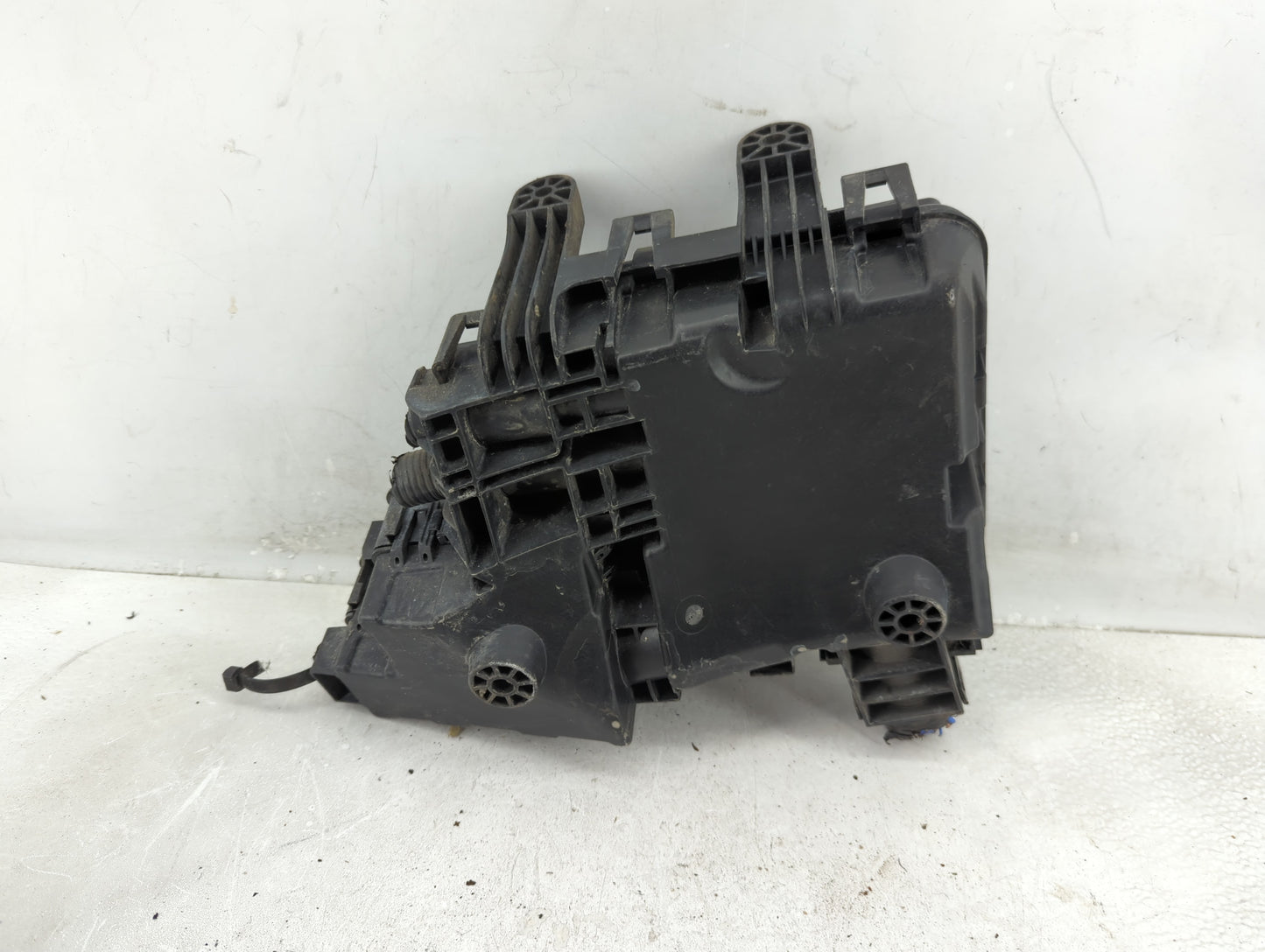 2014-2016 Nissan Rogue Fusebox Fuse Box Panel Relay Module P/N:284B7-4BA0A Fits Fits 2014 2015 2016 OEM Used Auto Parts - Oe