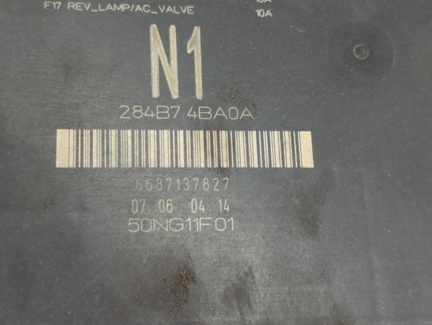 2014-2016 Nissan Rogue Fusebox Fuse Box Panel Relay Module P/N:284B7-4BA0A Fits Fits 2014 2015 2016 OEM Used Auto Parts - Oe