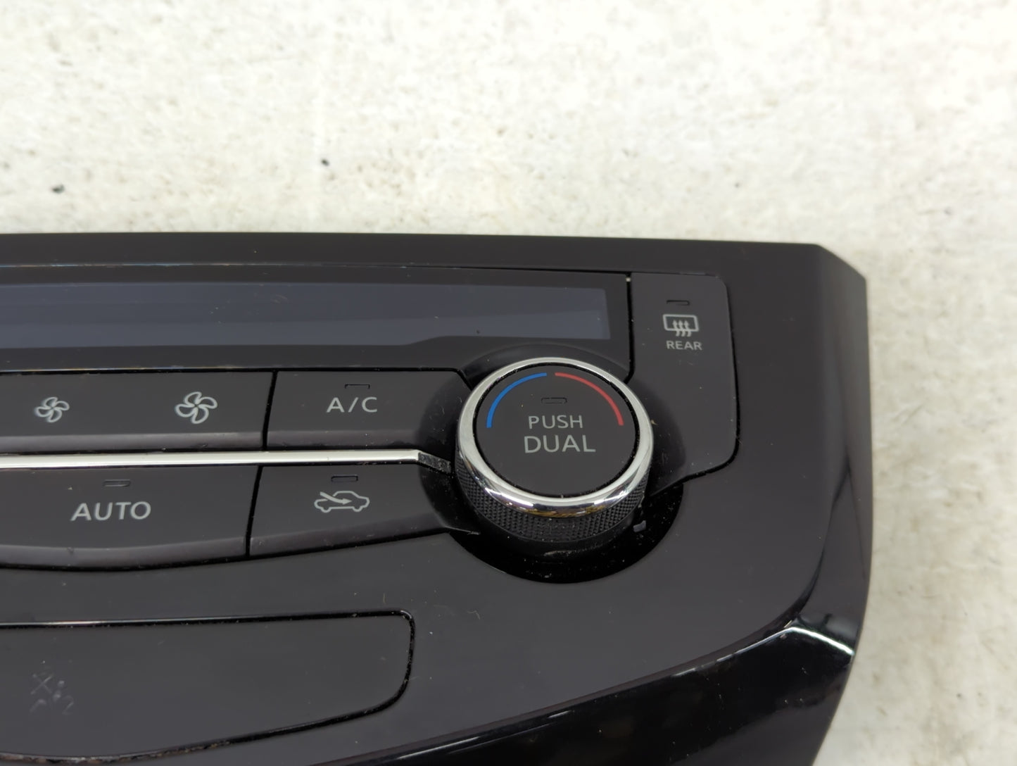 2014-2016 Nissan Rogue Climate Control Module Temperature AC/Heater Replacement P/N:27500 4BA0A Fits Fits 2014 2015 2016 OEM