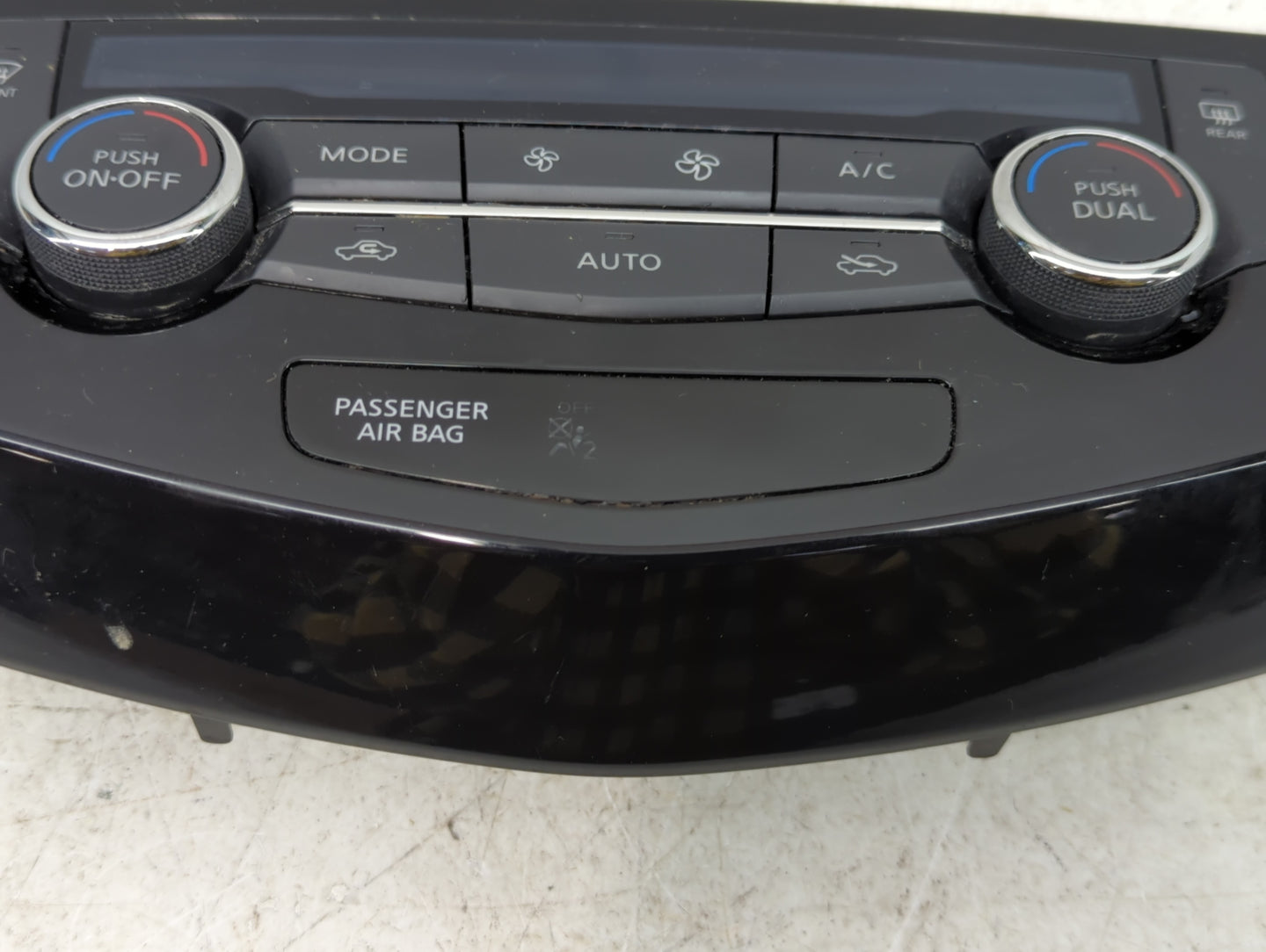 2014-2016 Nissan Rogue Climate Control Module Temperature AC/Heater Replacement P/N:27500 4BA0A Fits Fits 2014 2015 2016 OEM