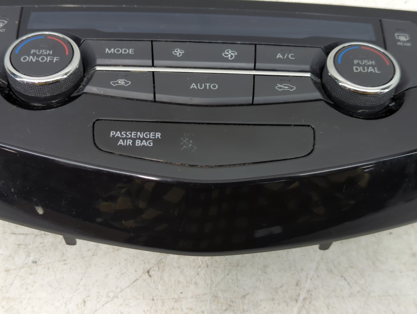 2014-2016 Nissan Rogue Climate Control Module Temperature AC/Heater Replacement P/N:27500 4BA0A Fits Fits 2014 2015 2016 OEM
