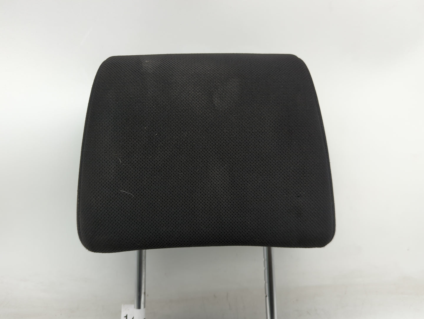 2014-2015 Nissan Rogue Headrest Head Rest Front Driver Seat Black - Oemusedautoparts1.com