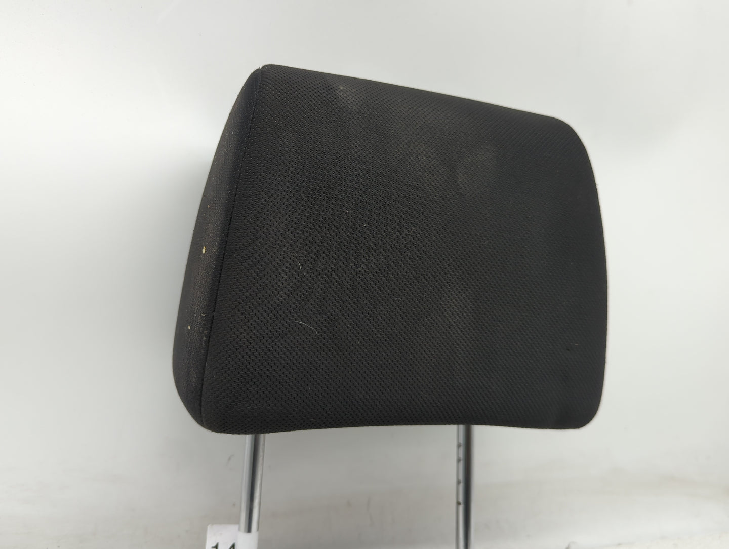 2014 Nissan Rogue Headrest Head Rest Front Driver Seat Black - Oemusedautoparts1.com