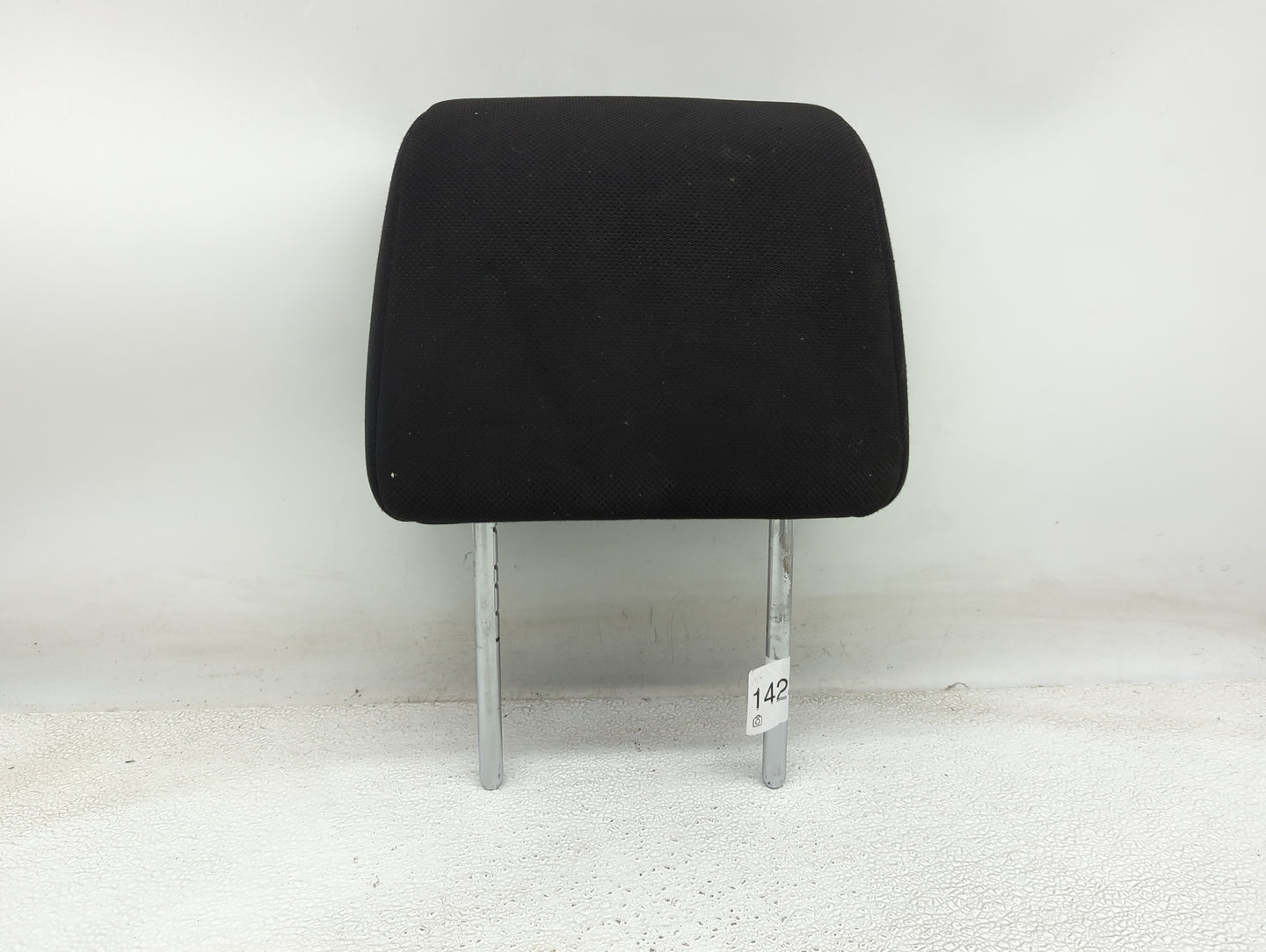 2014-2015 Nissan Rogue Headrest Head Rest Front Driver Seat Black - Oemusedautoparts1.com
