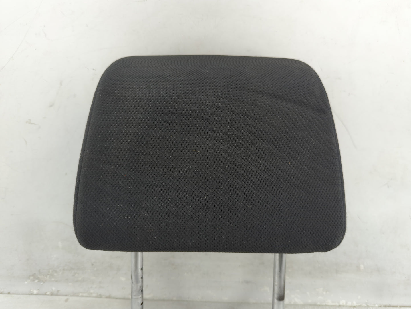 2014-2015 Nissan Rogue Headrest Head Rest Front Driver Passenger Seat - Oemusedautoparts1.com
