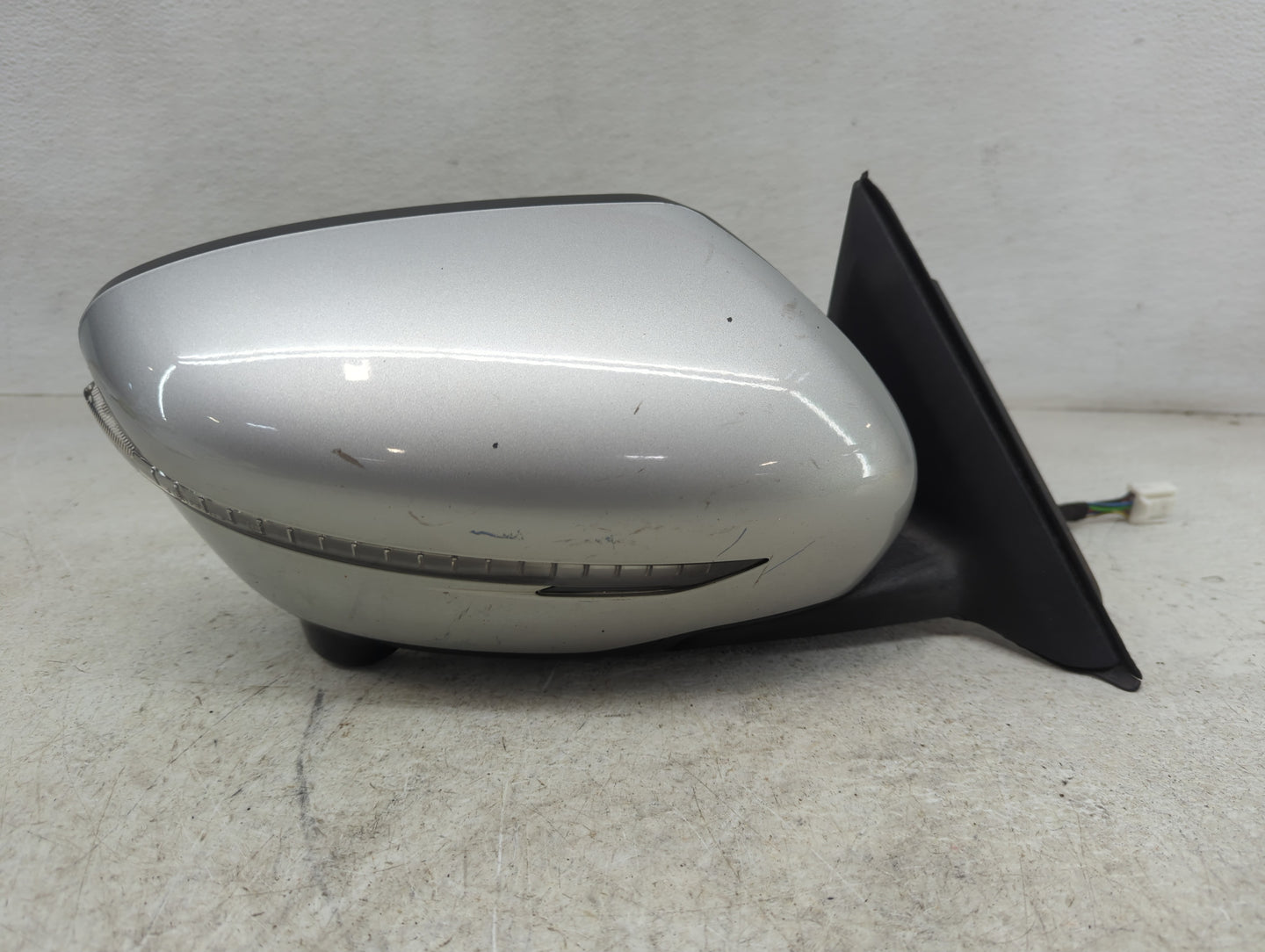 2014-2016 Nissan Rogue Passenger Side View Mirror - Right Door Mirror OEM Used - Oemusedautoparts1.com