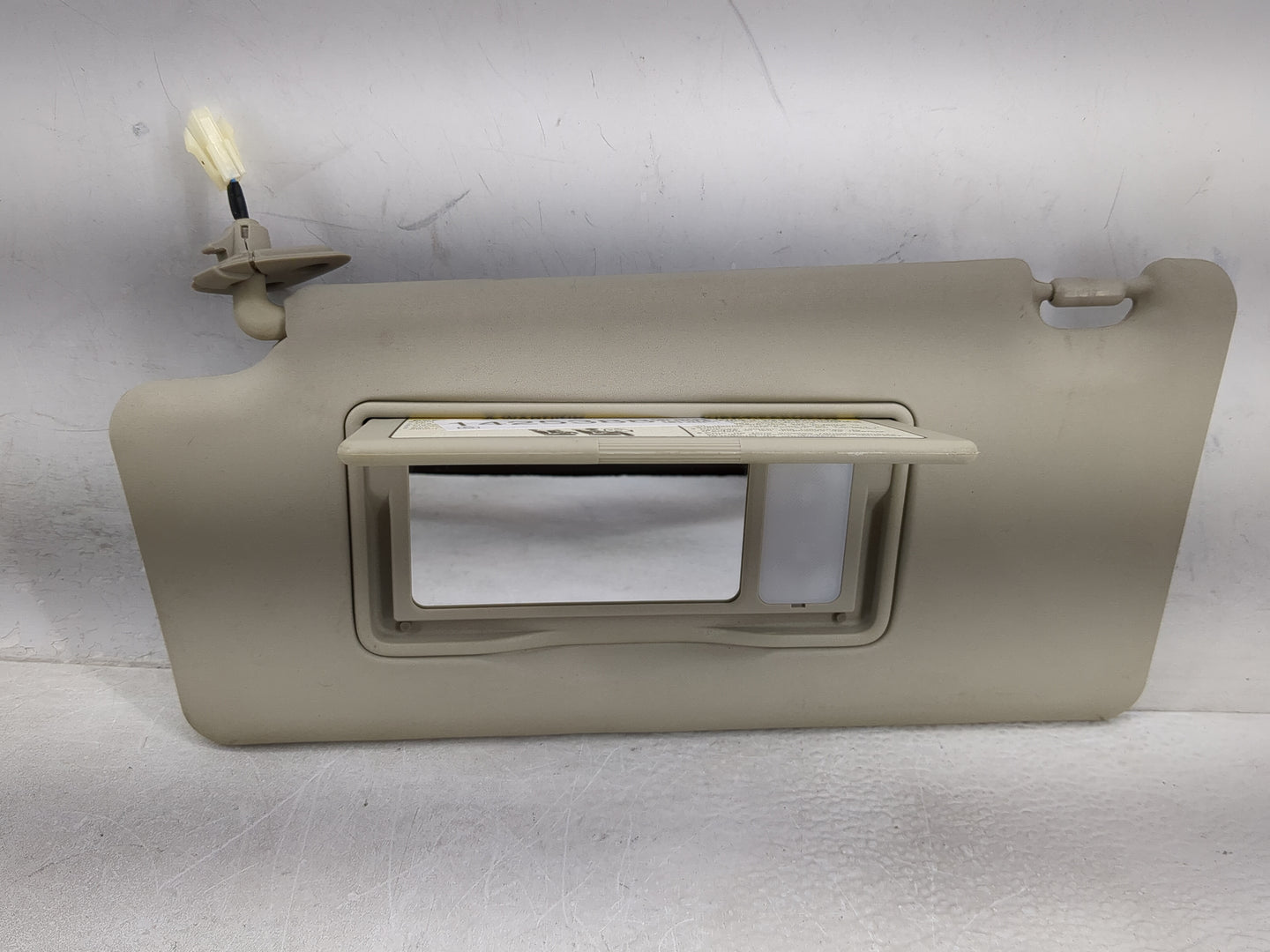 2011-2015 Nissan Rogue Sun Visor Shade Replacement Driver Left Mirror Fits Fits 2011 2012 2013 2014 2015 OEM Used Auto Parts