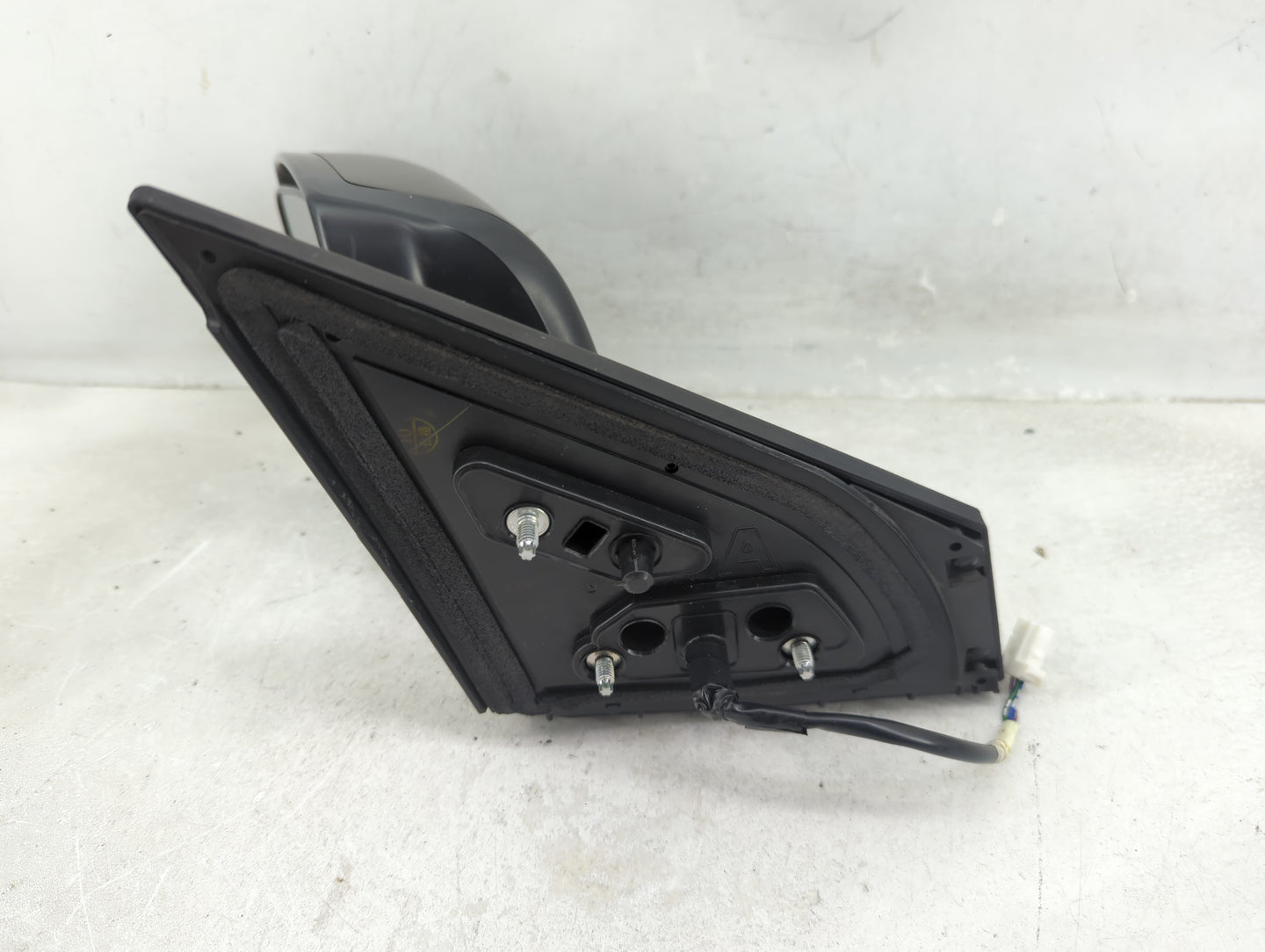 2008-2015 Nissan Rogue Driver Side View Mirror - Left Door Mirror OEM Used - Oemusedautoparts1.com