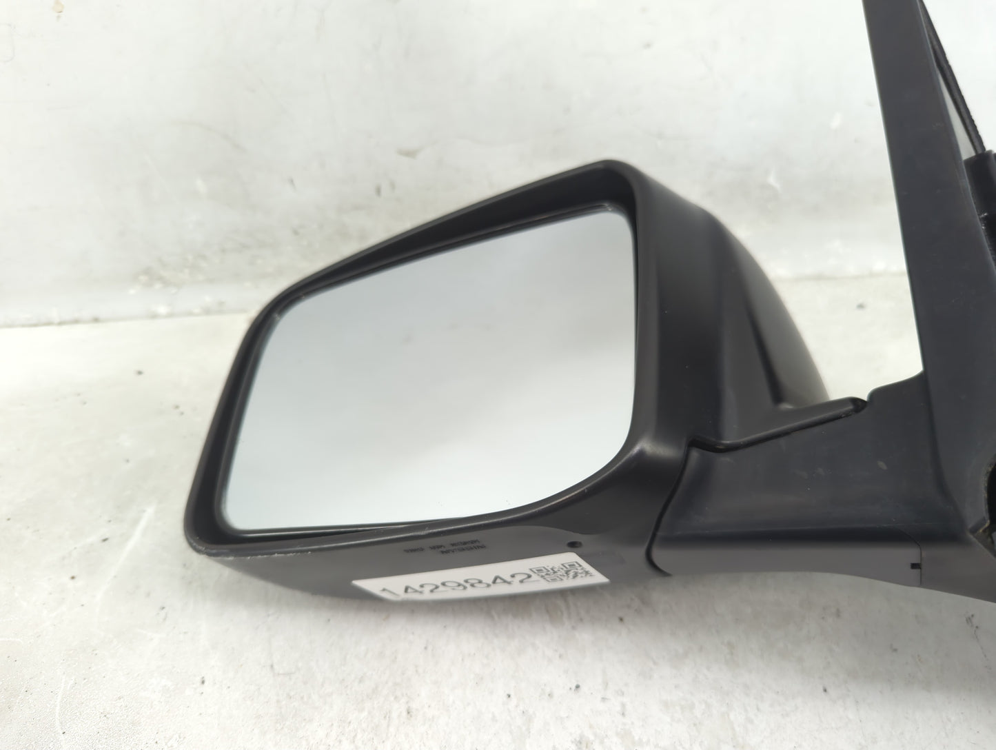 2008-2015 Nissan Rogue Driver Side View Mirror - Left Door Mirror OEM Used - Oemusedautoparts1.com