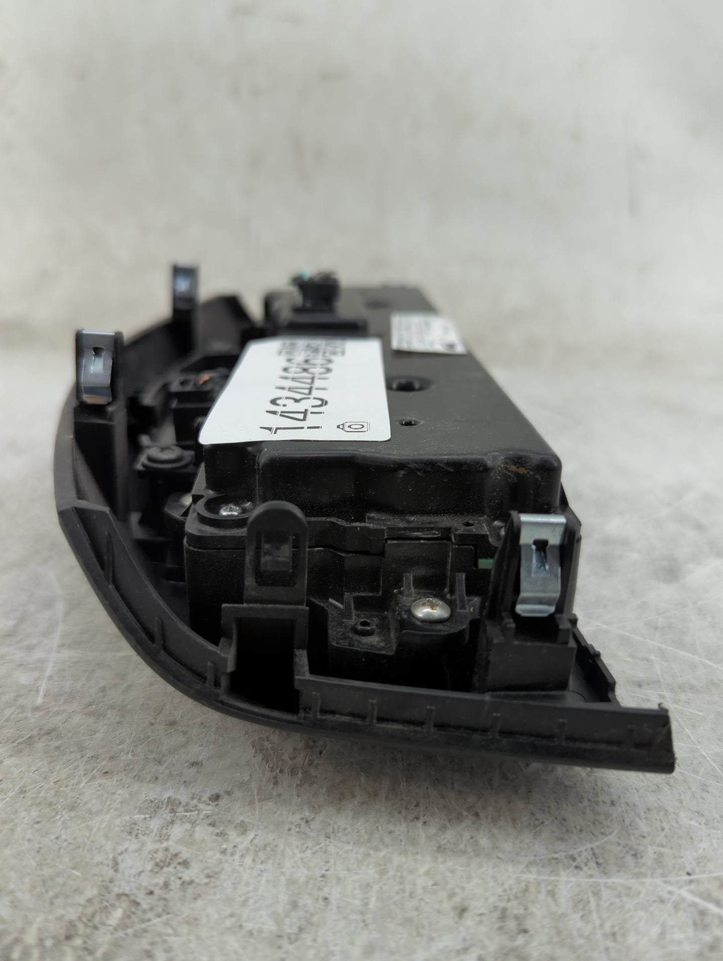 2014-2016 Nissan Rogue Climate Control Module Temperature AC/Heater Replacement P/N:27500 4BA0A T1033661N Fits Fits 2014 201