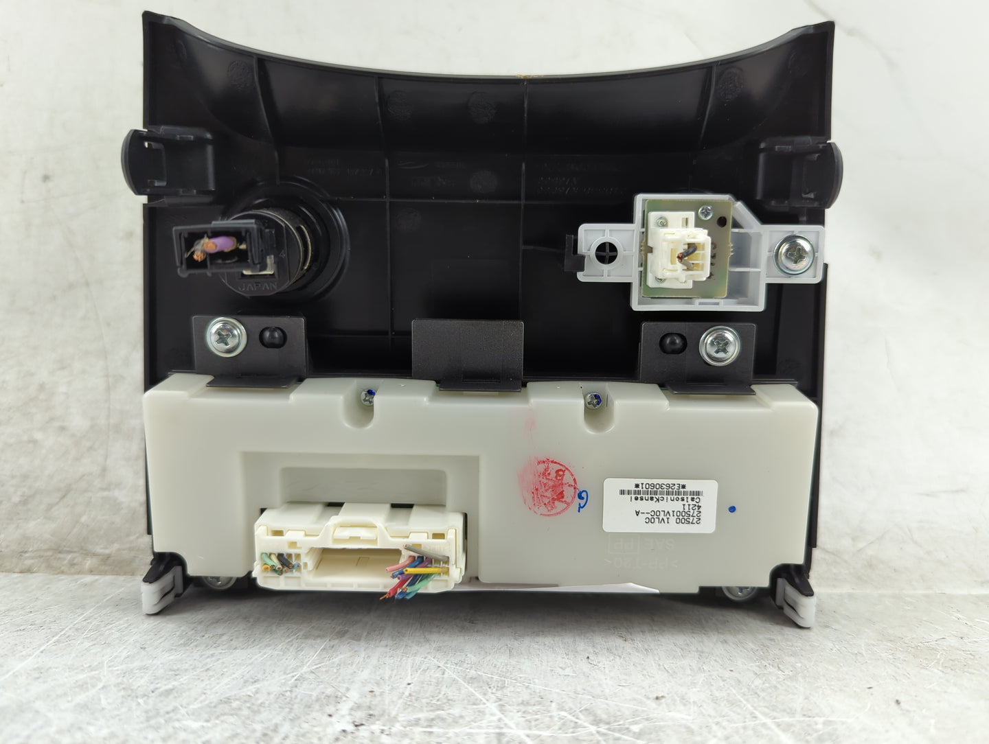 2011-2015 Nissan Rogue Climate Control Module Temperature AC/Heater Replacement P/N:27500 1VL0C 27500 1VL0C-A Fits OEM Used 