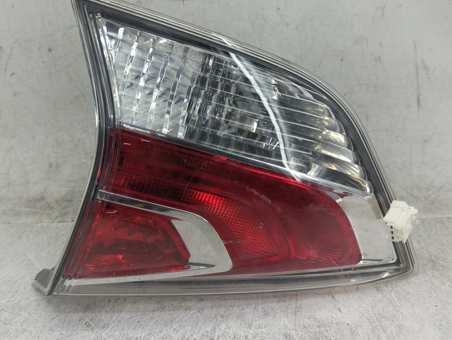 2014-2016 Nissan Rogue Tail Light Assembly Passenger Right OEM Fits Fits 2014 2015 2016 OEM Used Auto Parts - Oemusedautopar