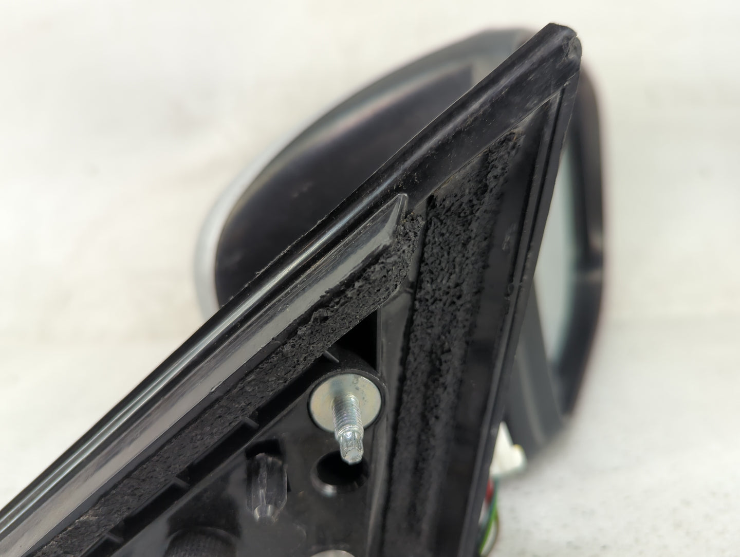 2017-2020 Nissan Rogue Passenger Side View Mirror - Right Door Mirror OEM Used - Oemusedautoparts1.com