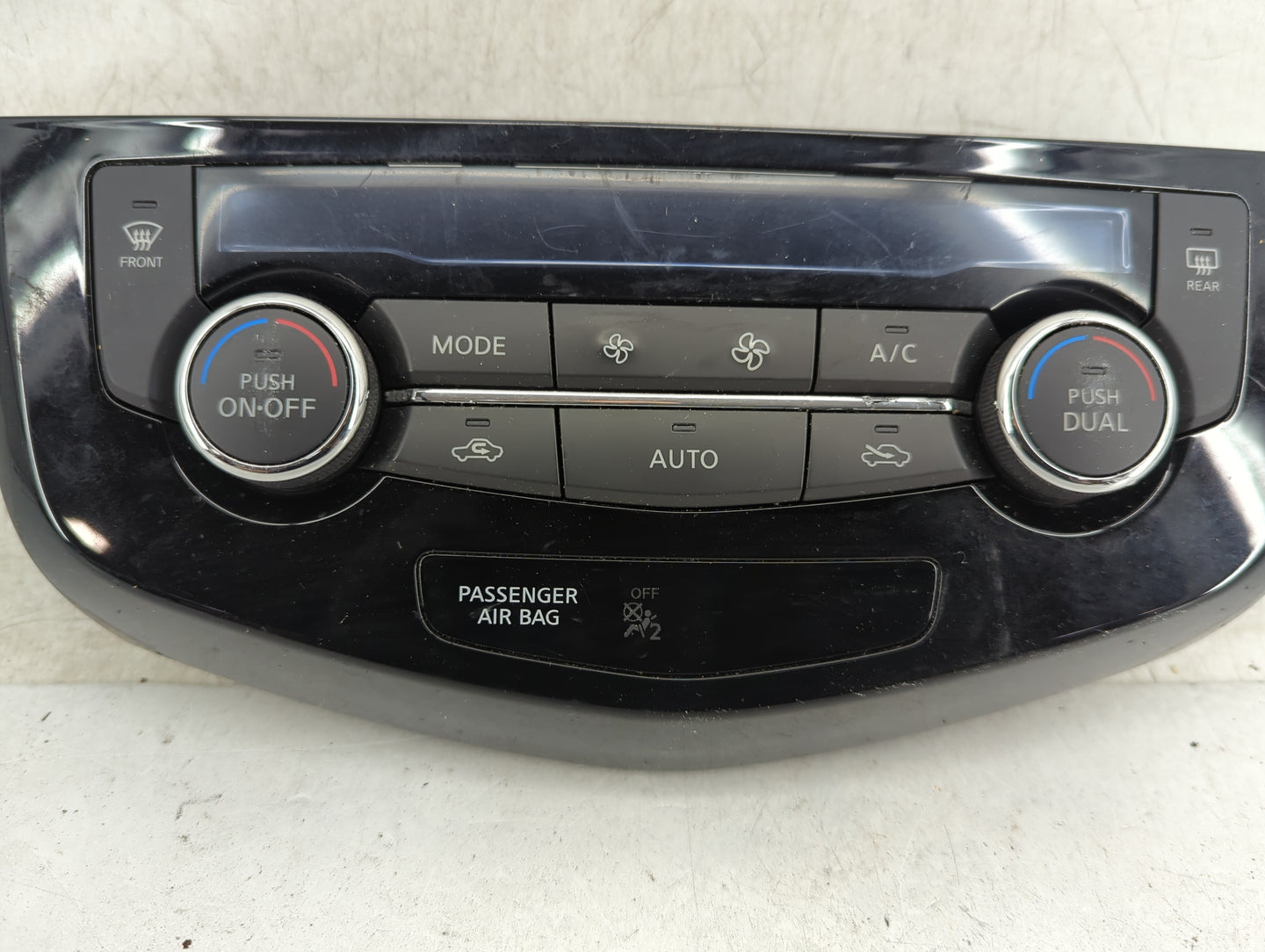 2014-2016 Nissan Rogue Climate Control Module Temperature AC/Heater Replacement P/N:27500 4BA0A Fits Fits 2014 2015 2016 OEM
