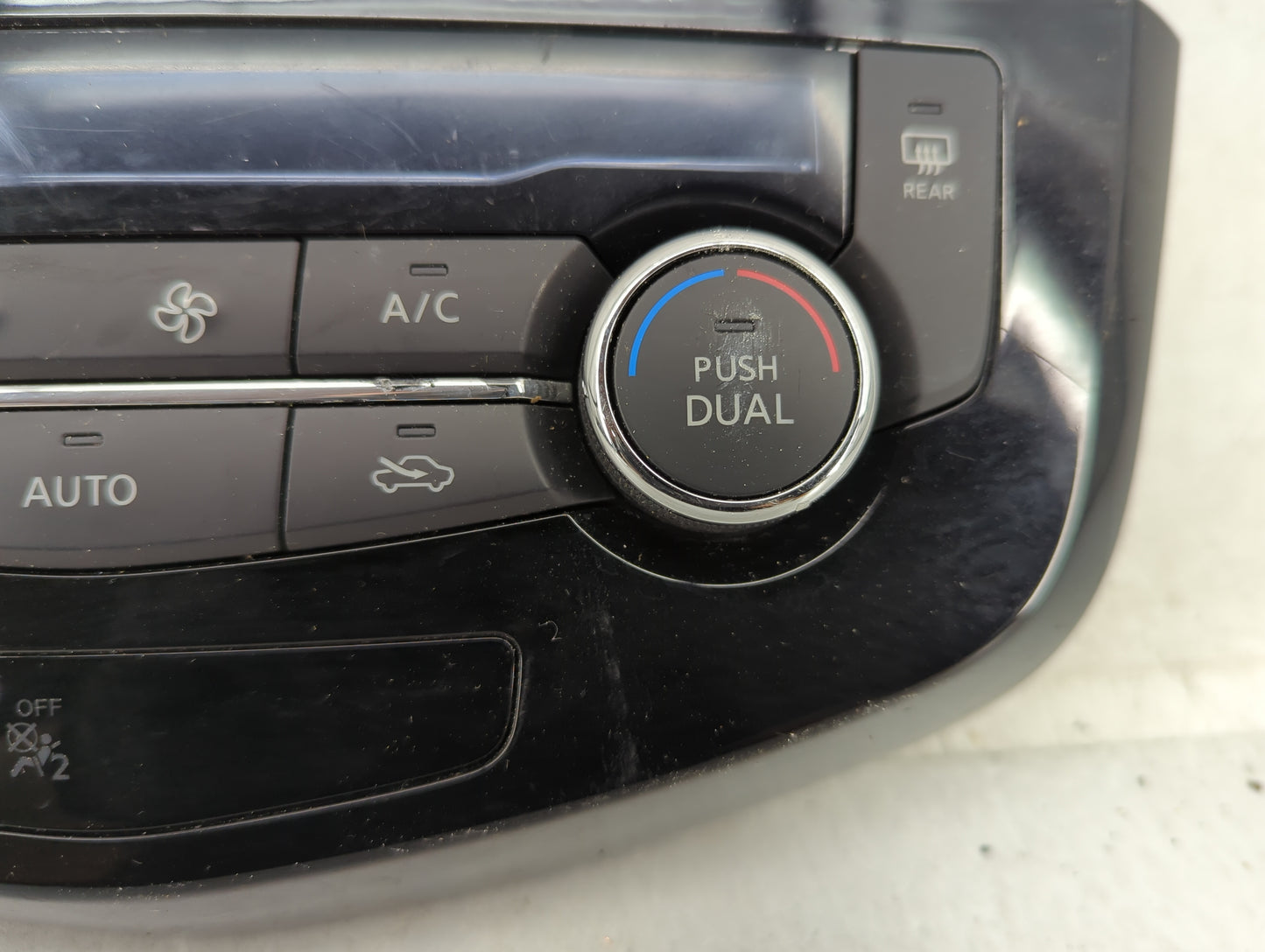 2014-2016 Nissan Rogue Climate Control Module Temperature AC/Heater Replacement P/N:27500 4BA0A Fits Fits 2014 2015 2016 OEM