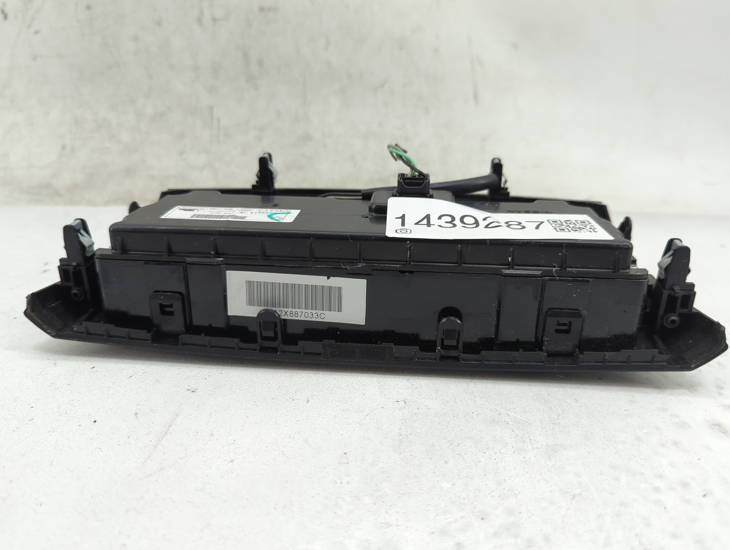 2014-2016 Nissan Rogue Climate Control Module Temperature AC/Heater Replacement P/N:27500 4BA0A Fits Fits 2014 2015 2016 OEM