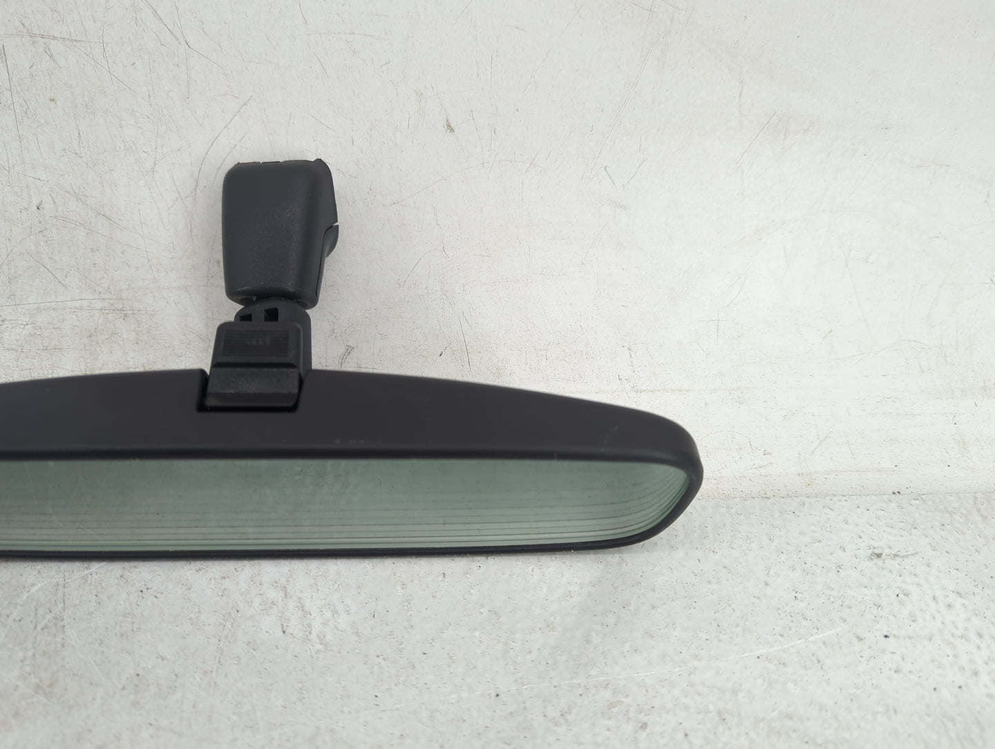 2014 Nissan Rogue Interior Rear View Mirror Replacement OEM P/N:010837 Fits OEM Used Auto Parts - Oemusedautoparts1.com