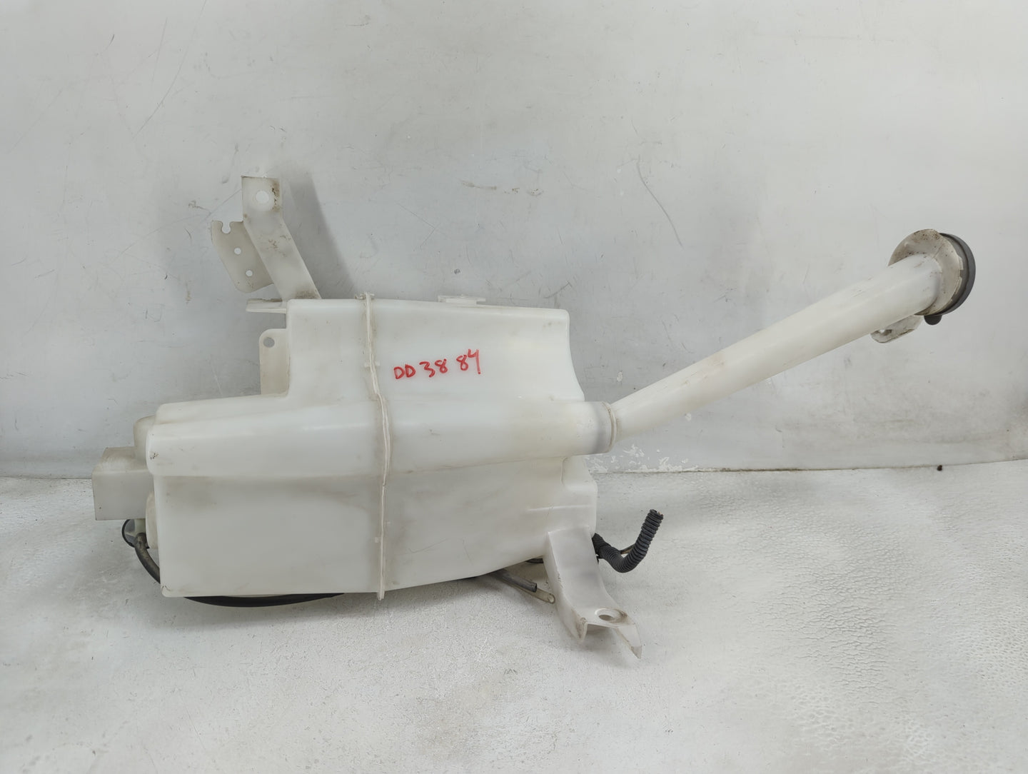 2008-2015 Nissan Rogue Windshield Washer Fluid Reservoir Bottle Oem - Oemusedautoparts1.com