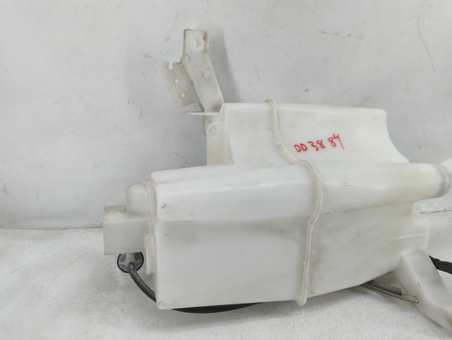 2008-2015 Nissan Rogue Windshield Washer Fluid Reservoir Bottle Oem - Oemusedautoparts1.com