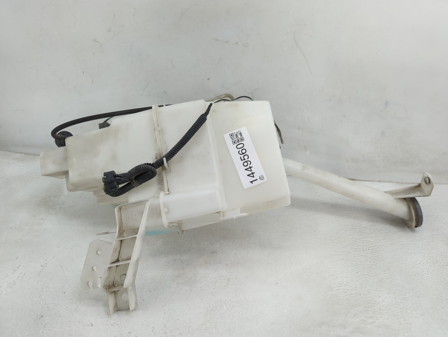 2008-2015 Nissan Rogue Windshield Washer Fluid Reservoir Bottle Oem - Oemusedautoparts1.com