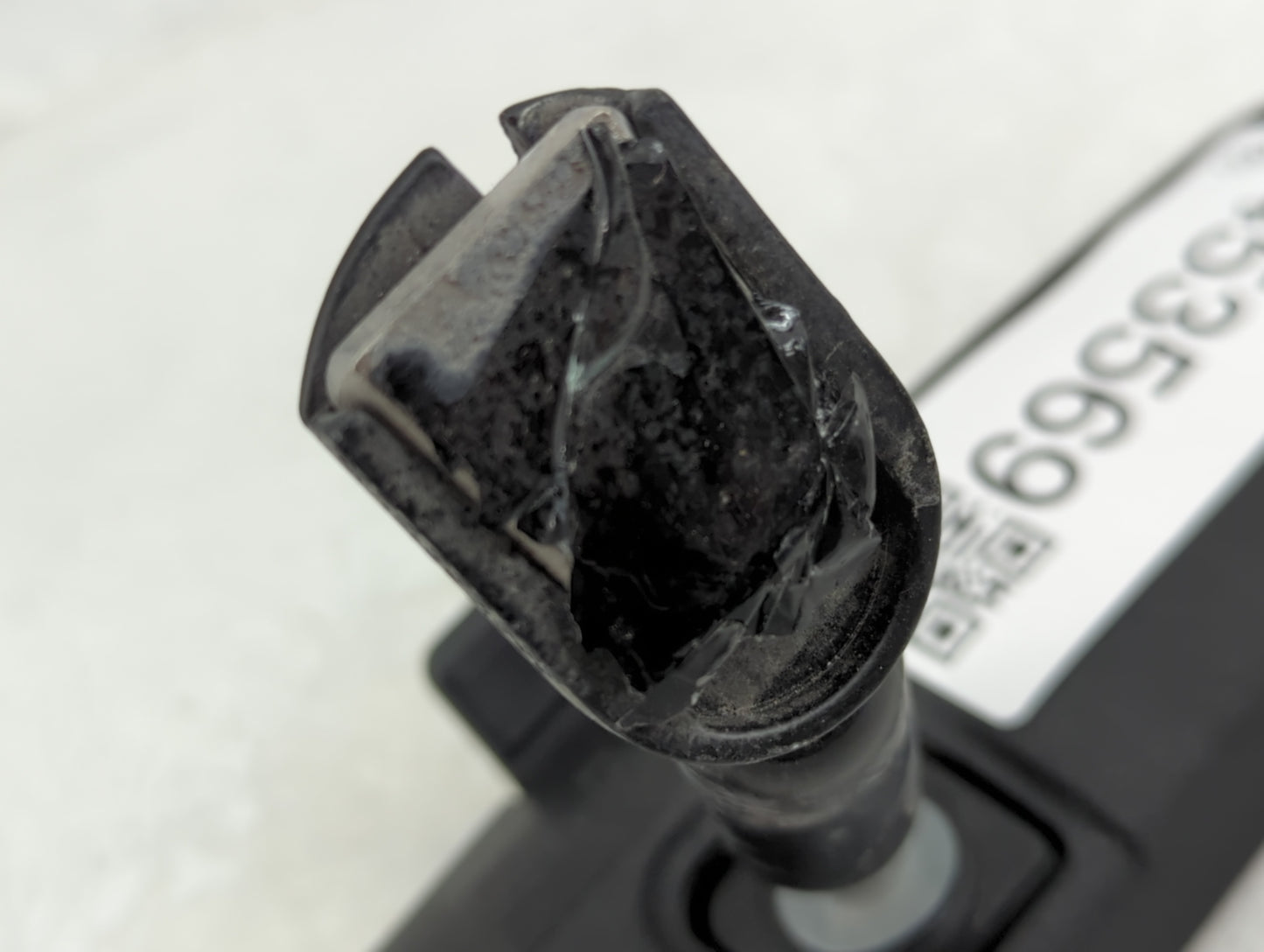 2014-2022 Nissan Rogue Interior Rear View Mirror Replacement OEM Fits OEM Used Auto Parts - Oemusedautoparts1.com