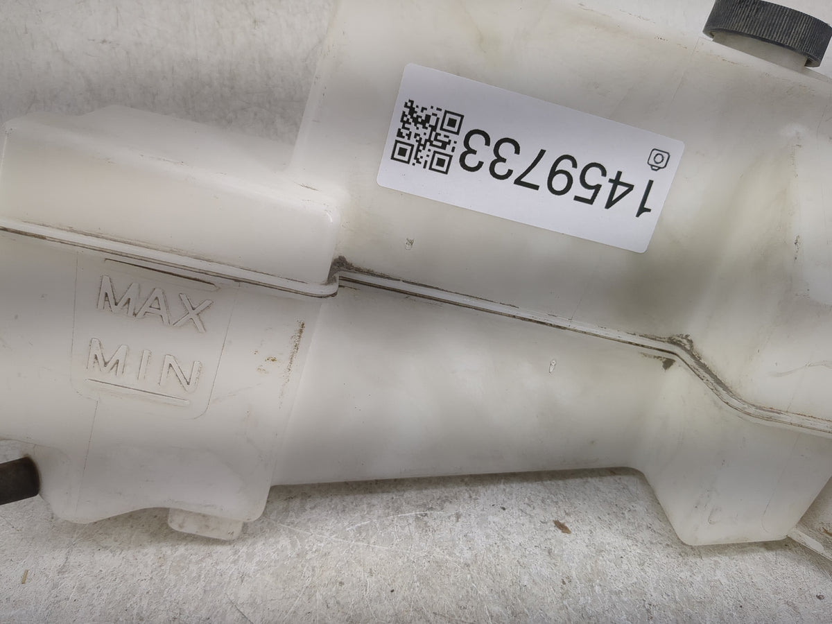 2014-2016 Nissan Rogue Windshield Washer Fluid Reservoir Bottle Oem - Oemusedautoparts1.com