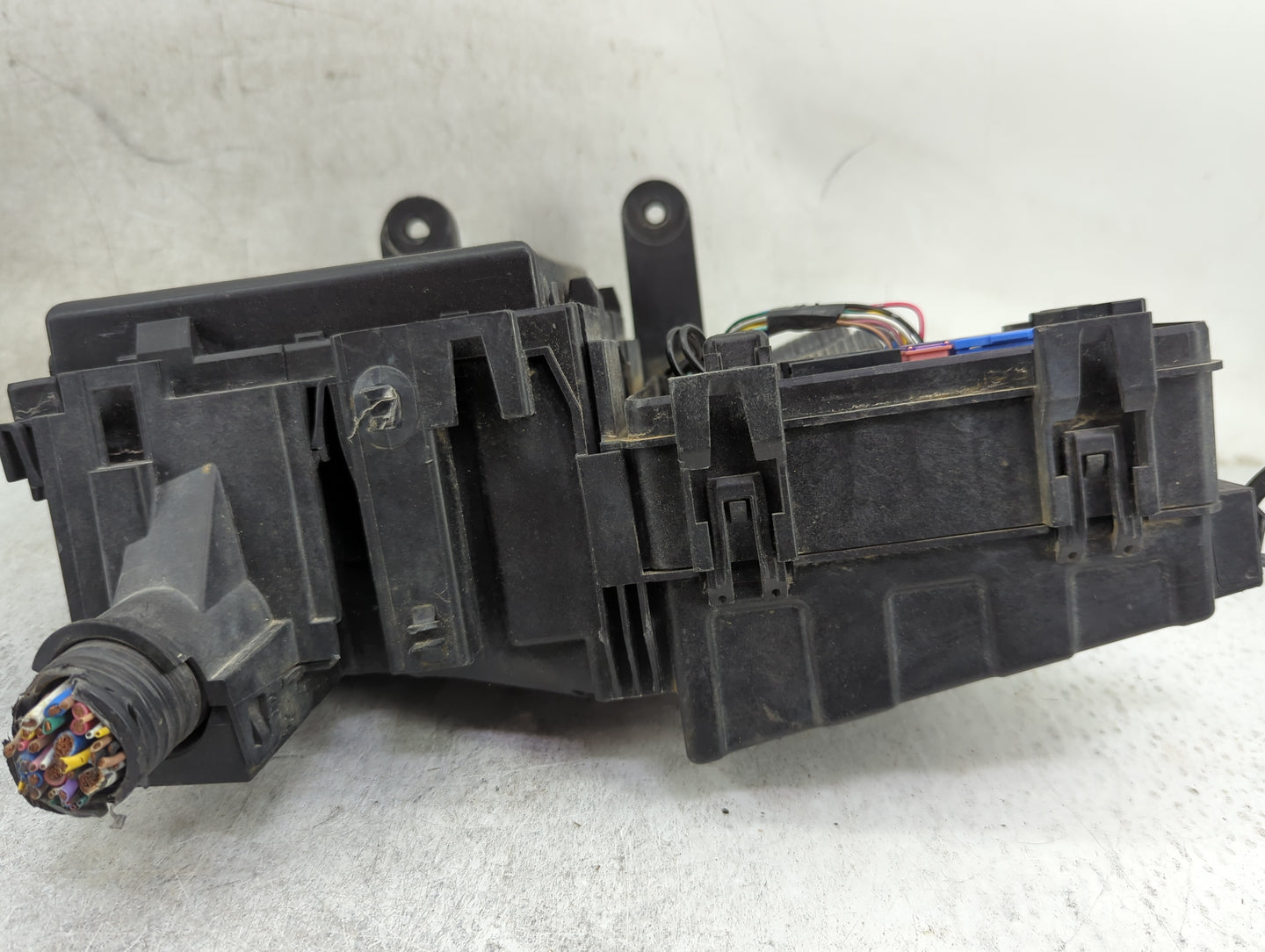 2014-2016 Nissan Rogue Fusebox Fuse Box Panel Relay Module P/N:284B74BA0A Fits Fits 2014 2015 2016 OEM Used Auto Parts - Oem