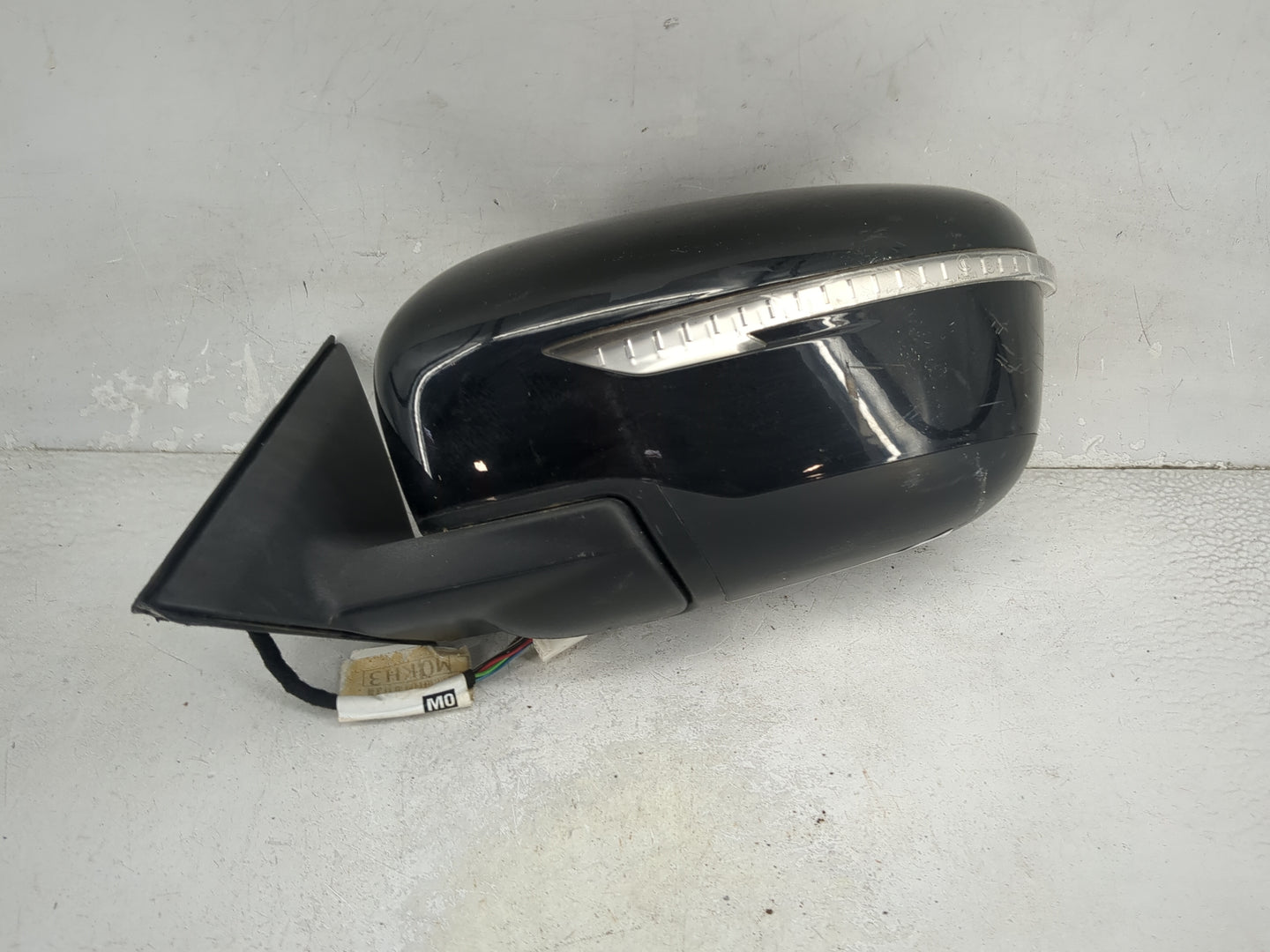 2014-2016 Nissan Rogue Driver Side View Mirror - Left Door Mirror OEM Used - Oemusedautoparts1.com