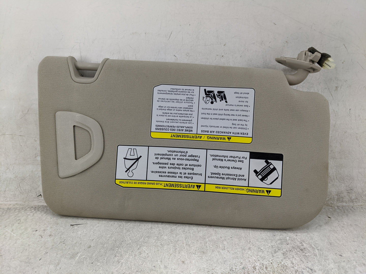 2014-2017 Nissan Rogue Sun Visor Shade Replacement Driver Left Mirror Fits Fits 2014 2015 2016 2017 OEM Used Auto Parts - Oe
