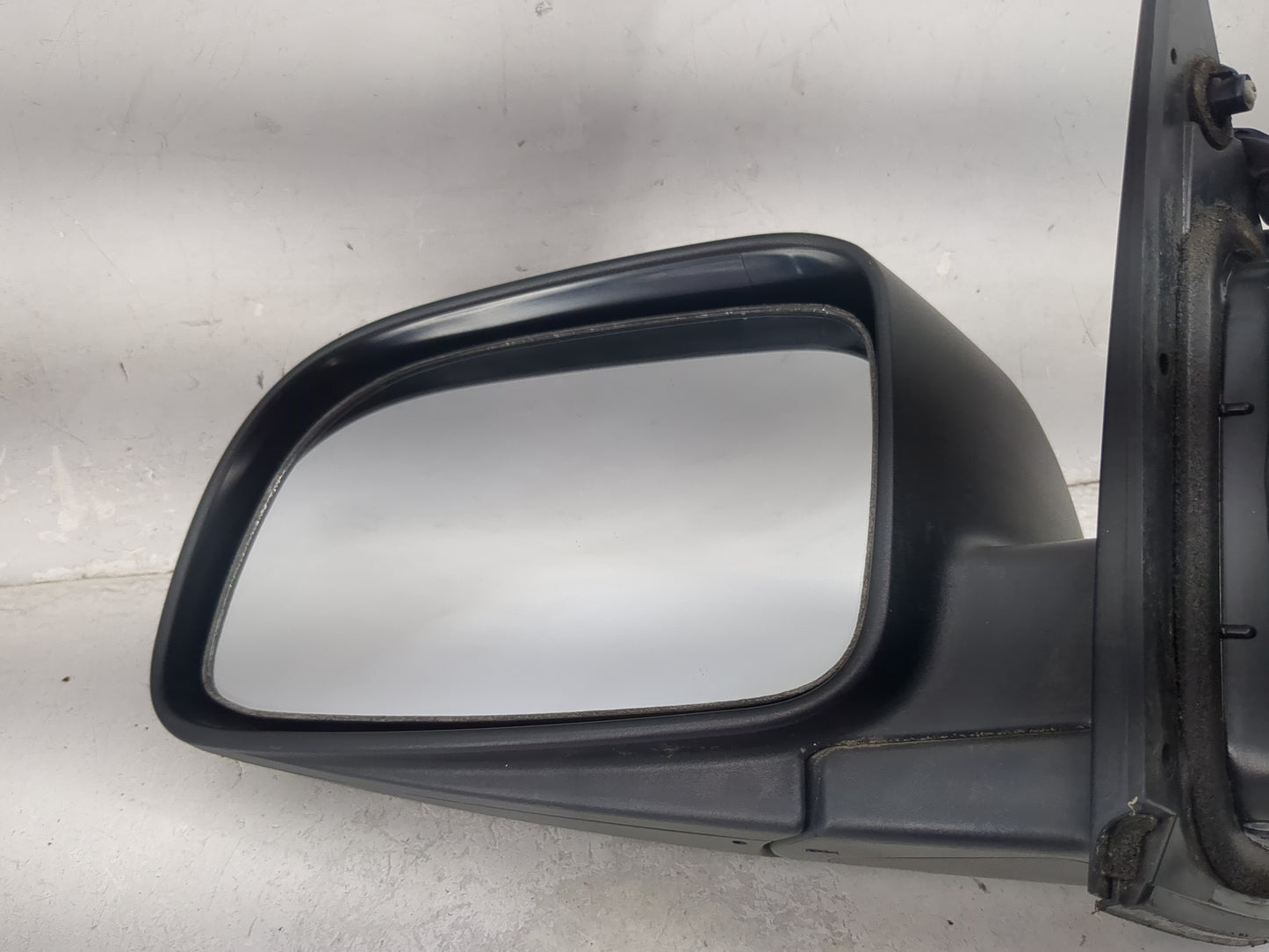2008-2015 Nissan Rogue Driver Side View Mirror - Left Door Mirror OEM Used - Oemusedautoparts1.com