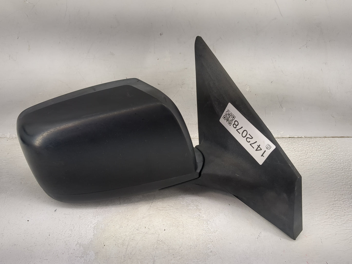 2008-2015 Nissan Rogue Passenger Side View Mirror - Right Door Mirror OEM Used - Oemusedautoparts1.com