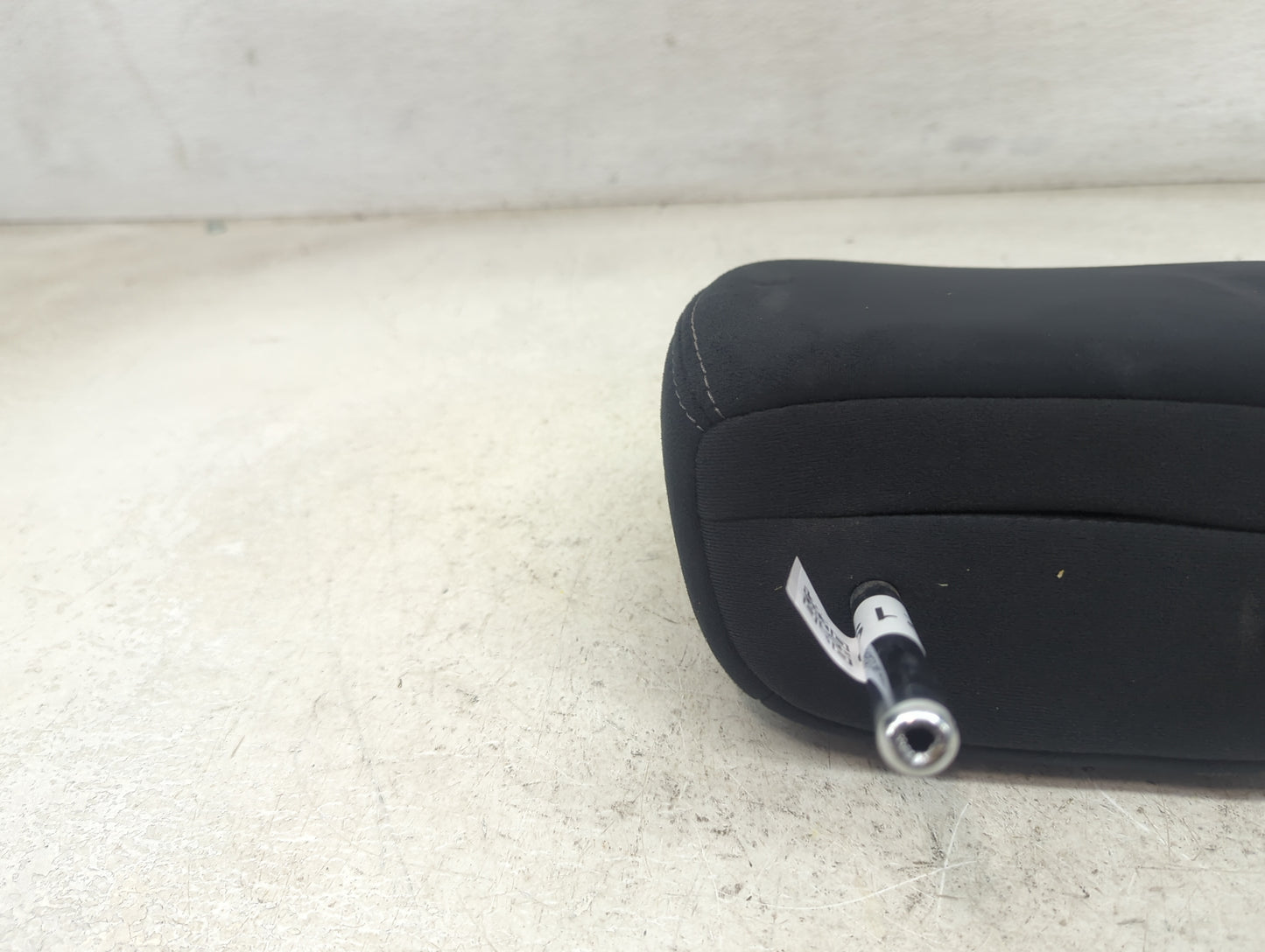 2014 Nissan Rogue Headrest Head Rest Rear Seat Fits OEM Used Auto Parts - Oemusedautoparts1.com