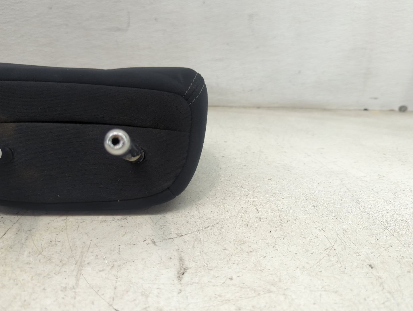 2014 Nissan Rogue Headrest Head Rest Rear Seat Fits OEM Used Auto Parts - Oemusedautoparts1.com