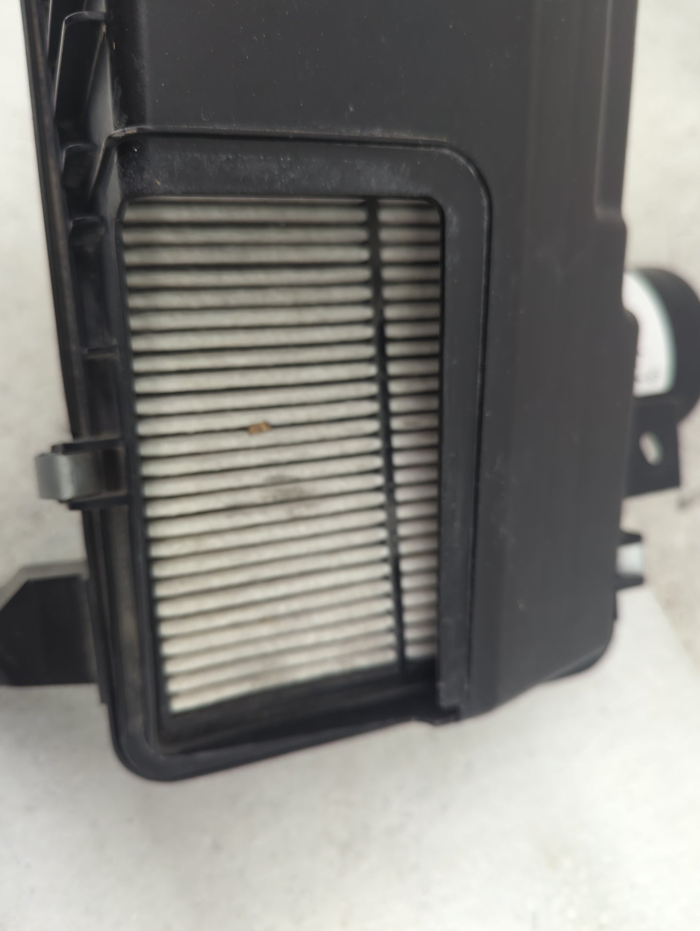 2014 Nissan Rogue Air Cleaner Intake-duct Hose Tube - Oemusedautoparts1.com