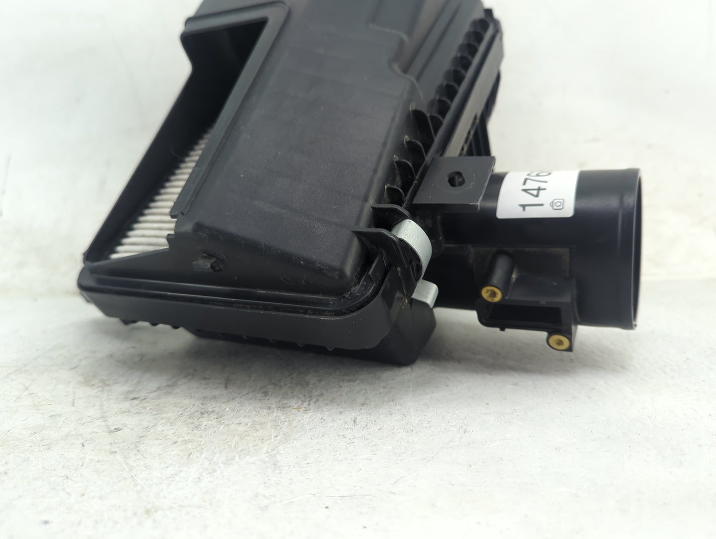 2014 Nissan Rogue Air Cleaner Intake-duct Hose Tube - Oemusedautoparts1.com