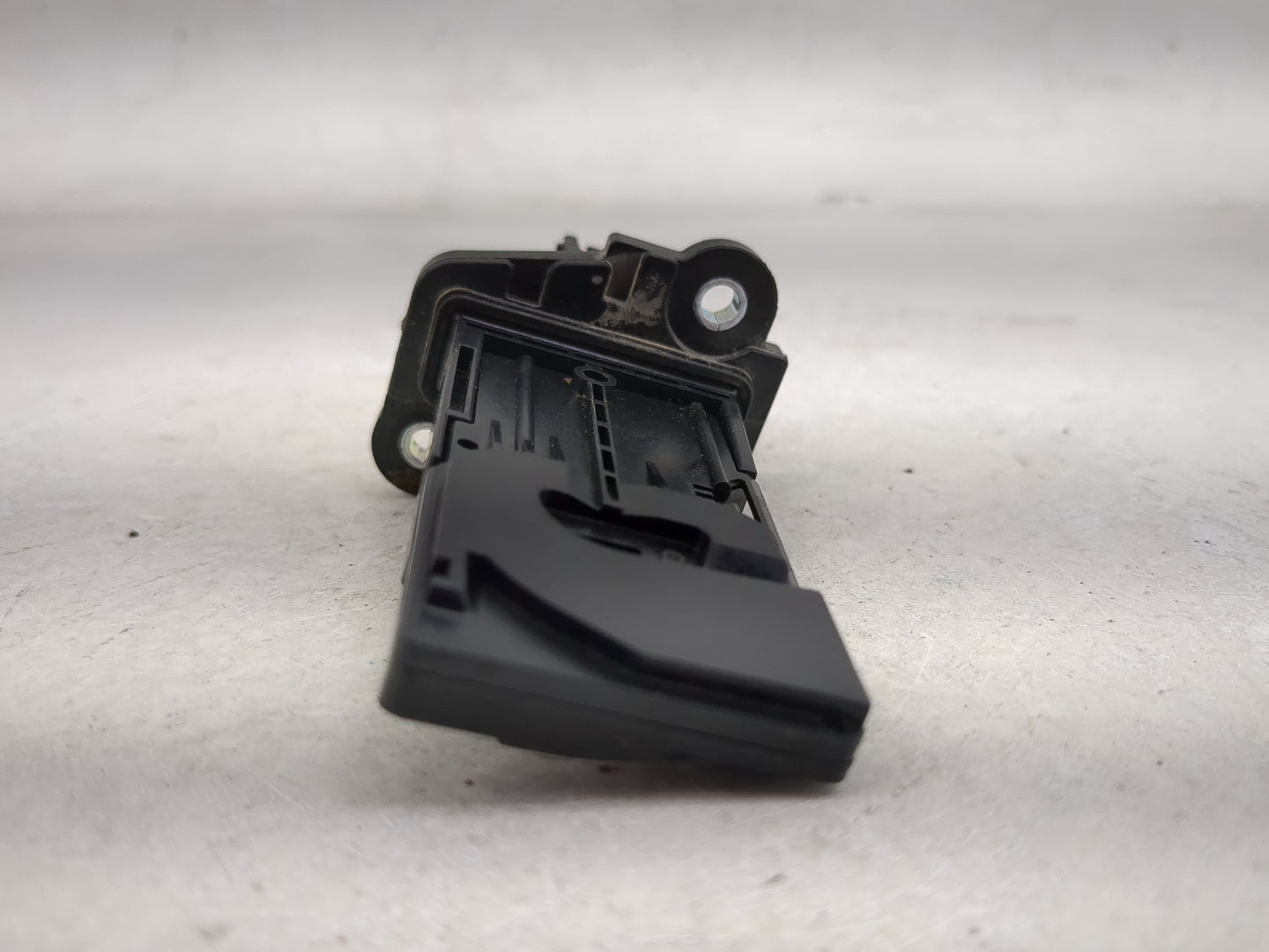 2014-2016 Nissan Rogue Mass Air Flow Meter Maf 1486146 - Oemusedautoparts1.com