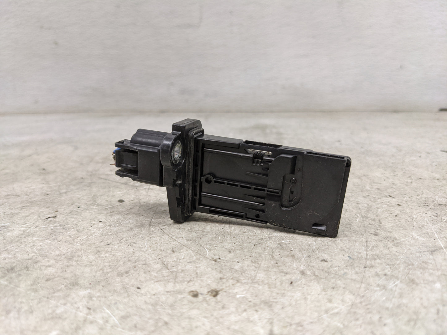 2014-2016 Nissan Rogue Mass Air Flow Meter Maf 1489649 - Oemusedautoparts1.com