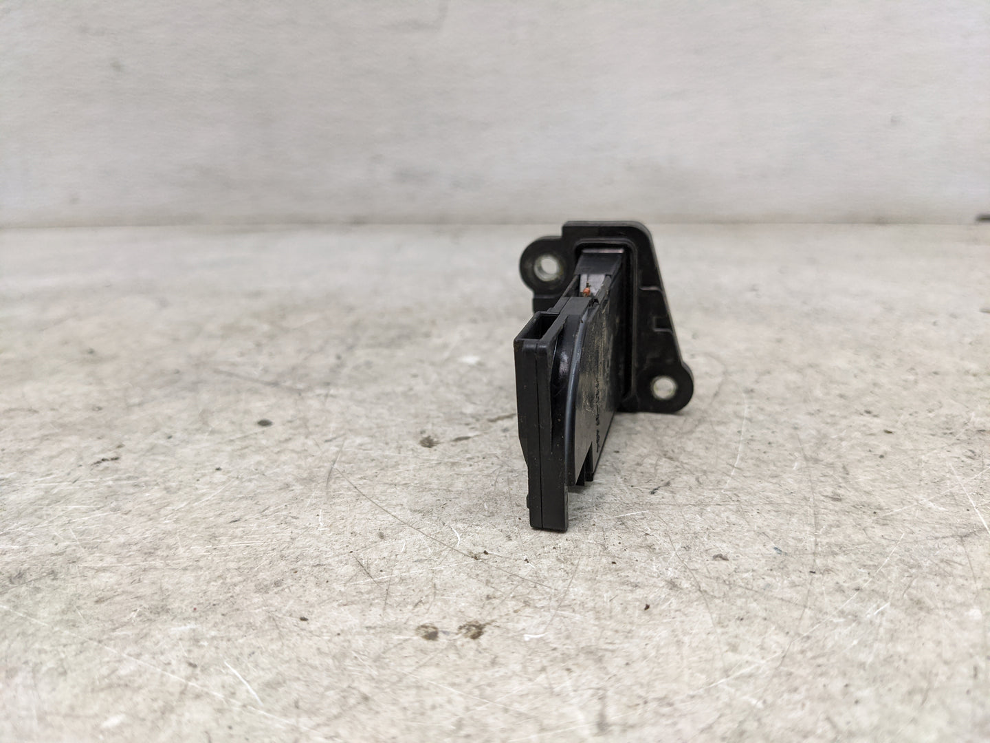 2014-2016 Nissan Rogue Mass Air Flow Meter Maf 1489649 - Oemusedautoparts1.com